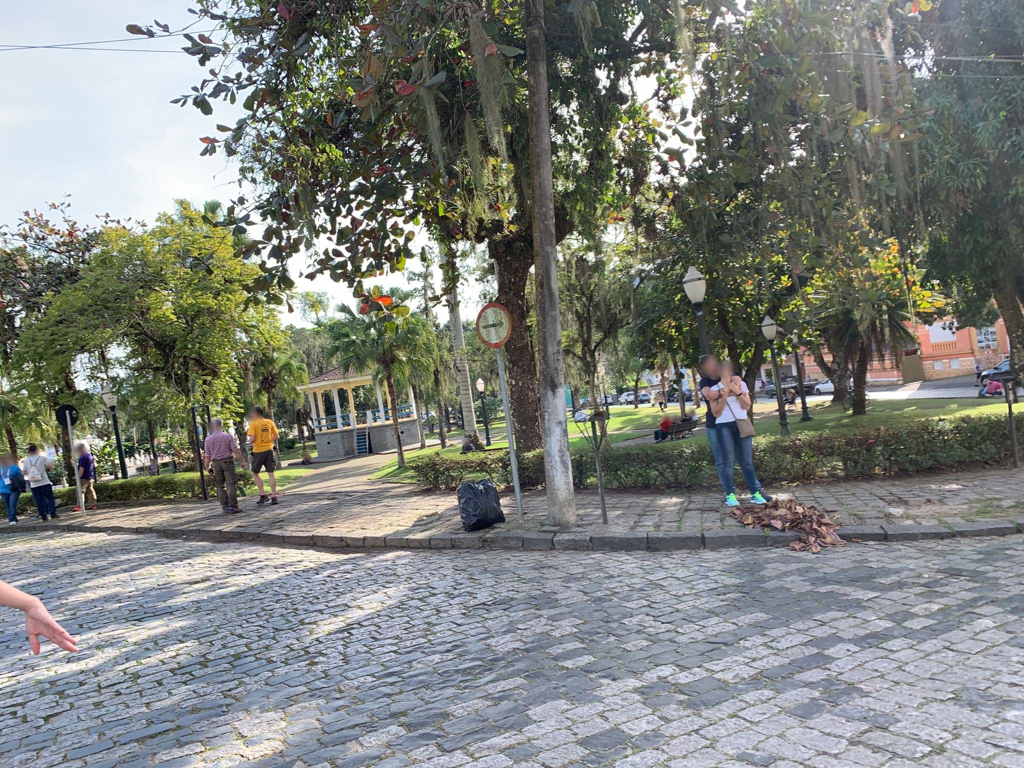 Street view near Hotel Camboa Antonina, Antonina — © noel (CC BY-SA · Mapillary)