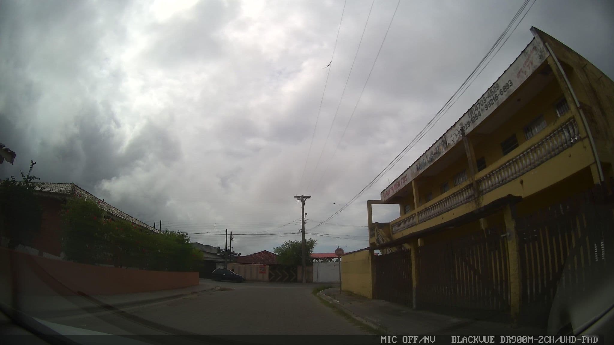 Street view near Balli Suítes, Ilha Comprida — © marciosampaio (CC BY-SA · Mapillary)