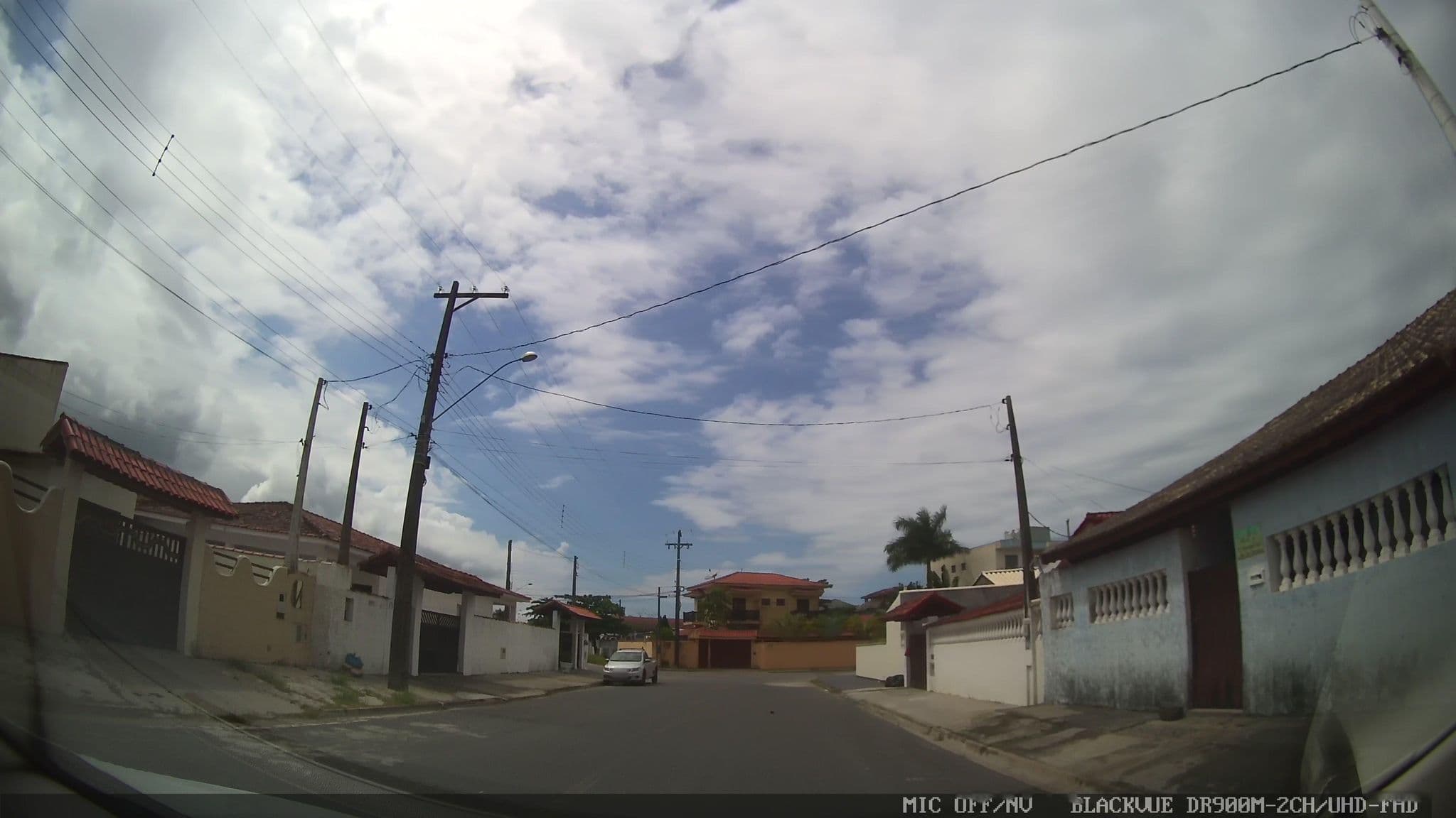 Street view near Pousada Mei da ilha Boqueirao Norte, Ilha Comprida — © marciosampaio (CC BY-SA · Mapillary)