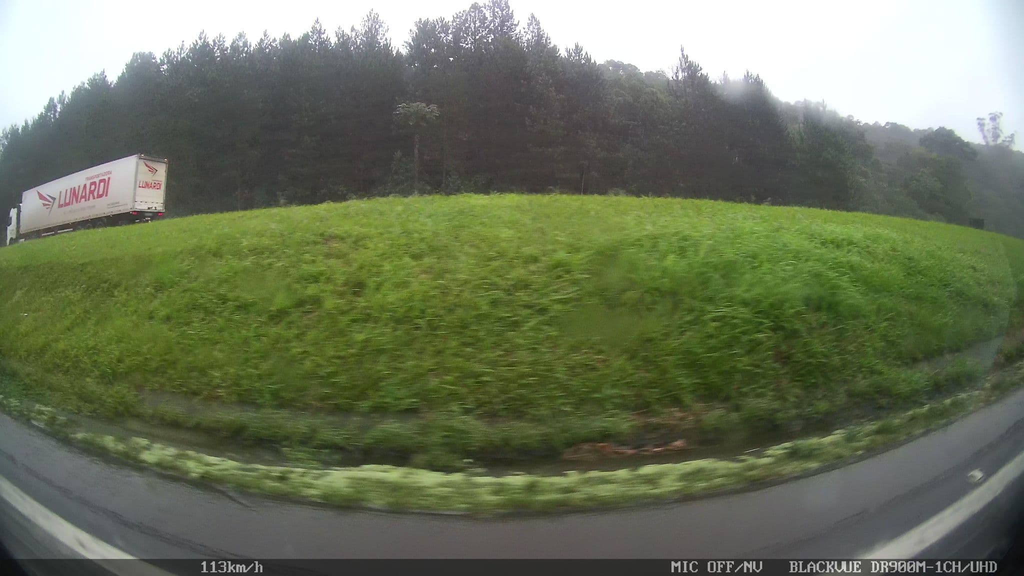 Street view near Rio Selvagem Pousada, Juquitiba — © kaart5 (CC BY-SA · Mapillary)