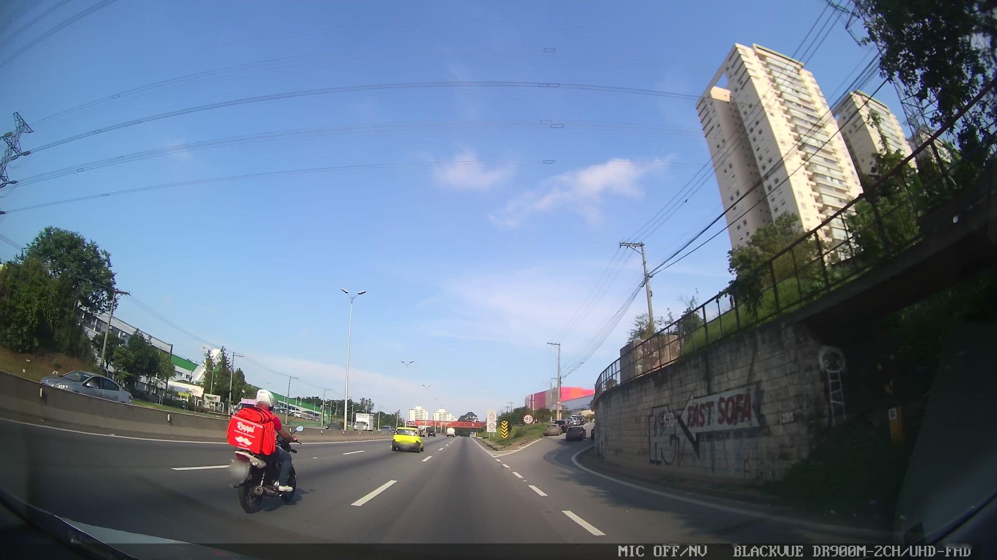 Street view near 4 Patas, Rio Pequeno — © marciosampaio (CC BY-SA · Mapillary)