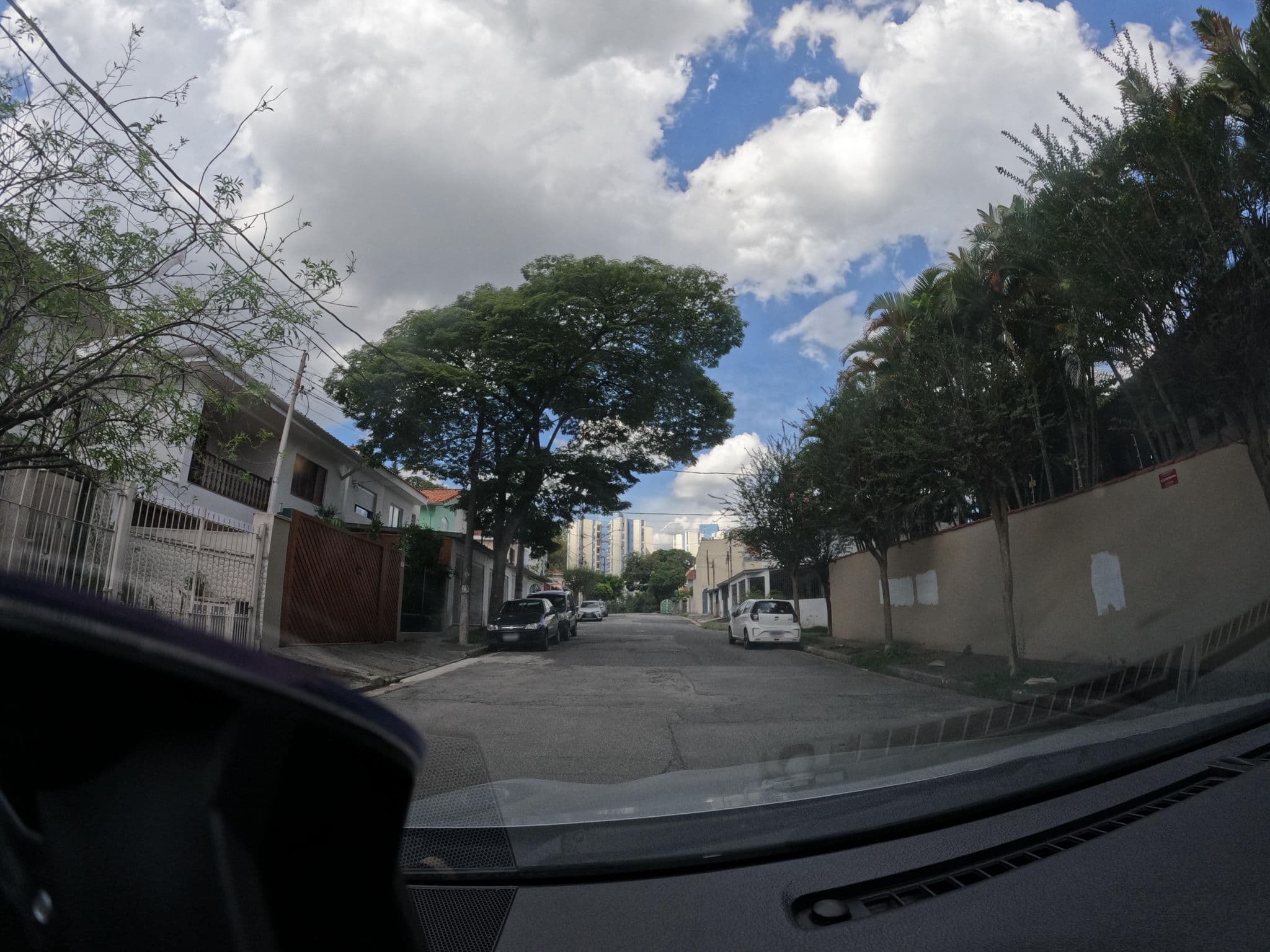 Street view near Pousada Proxima da USP, Butanta — © lubdub (CC BY-SA · Mapillary)