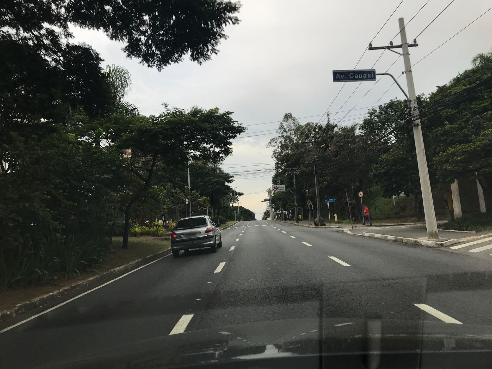 Street view near Adagio Alphavile, Barueri — © thierryajeaniphone (CC BY-SA · Mapillary)