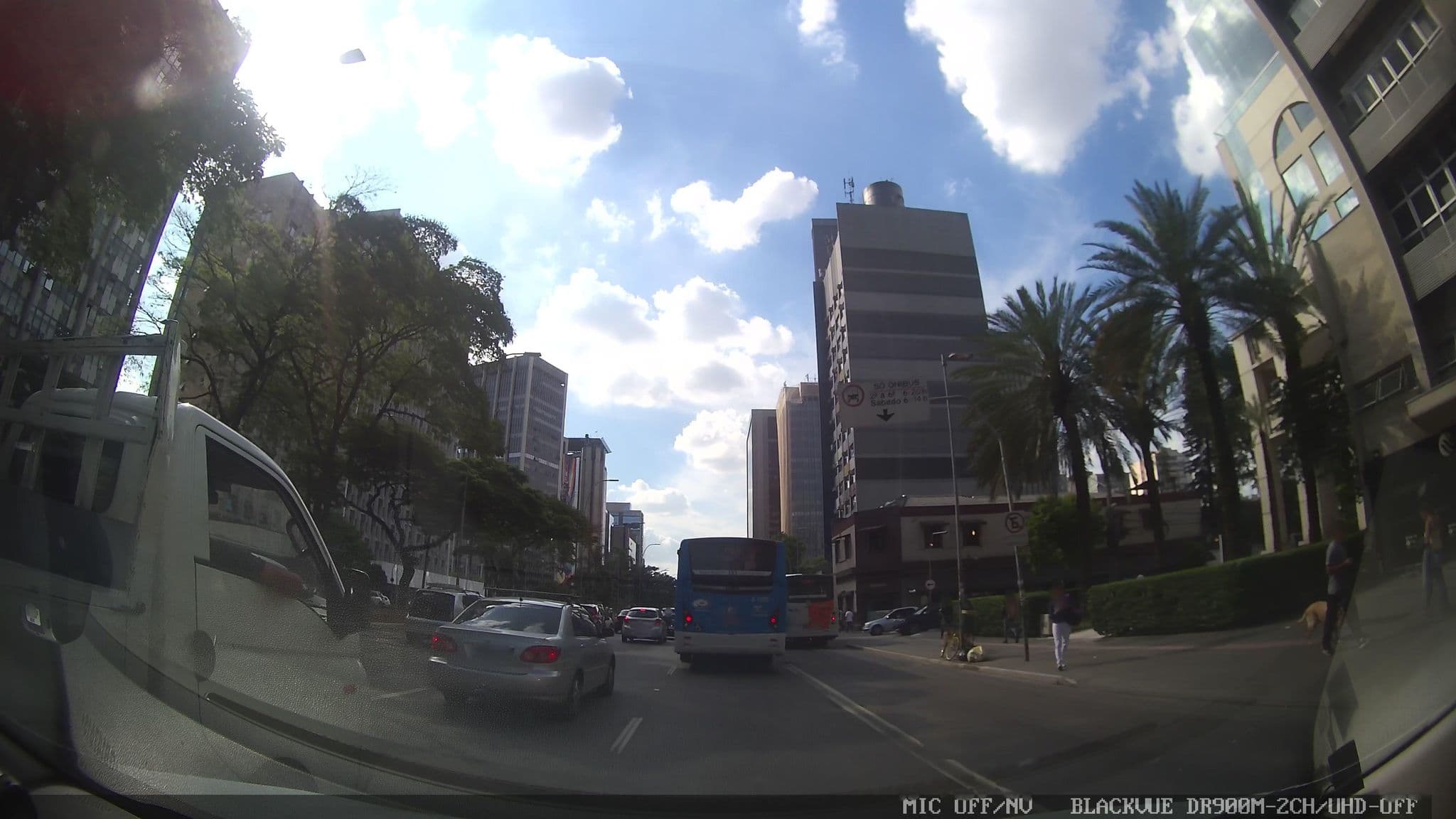 Street view near Hotel Bucsky, Pinheiros — © marciosampaio (CC BY-SA · Mapillary)