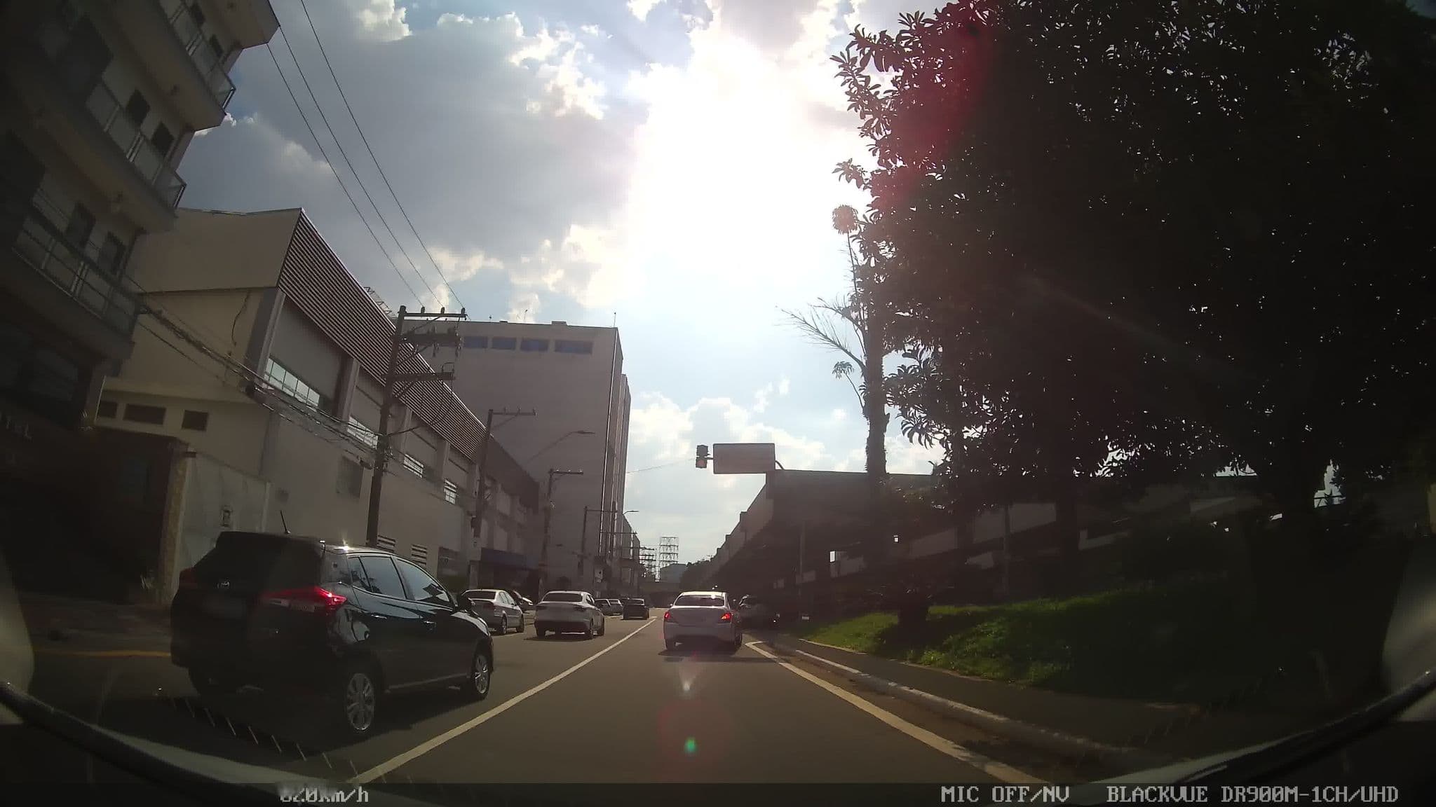 Street view near Hotel Acácia, Vila Prudente — © kaart_2 (CC BY-SA · Mapillary)