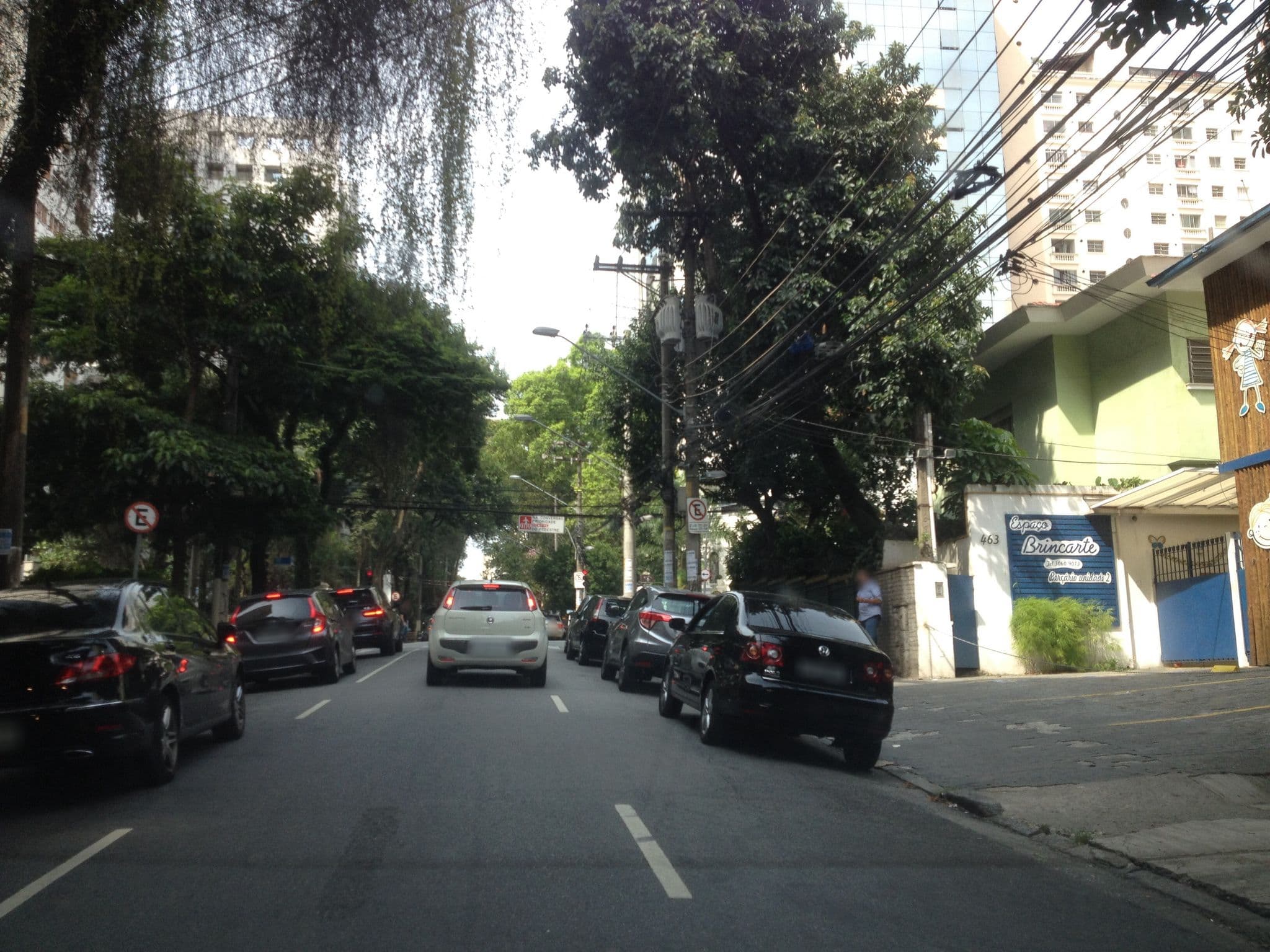 Street view near Central Park Jardins, Jardim Paulista — © jglacerda (CC BY-SA · Mapillary)