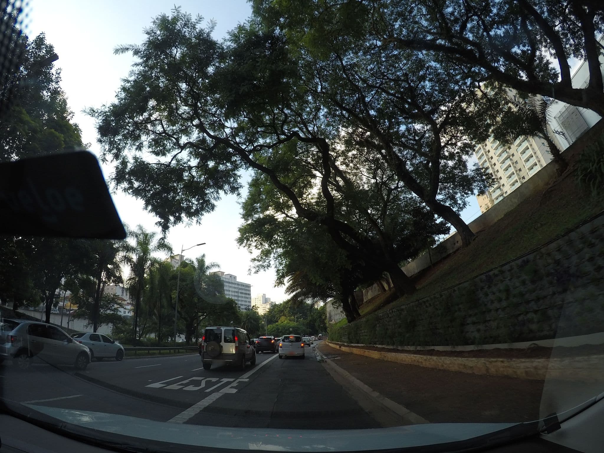 Street view near Hotel Lido Plaza, Liberdade — © marciosampaio (CC BY-SA · Mapillary)