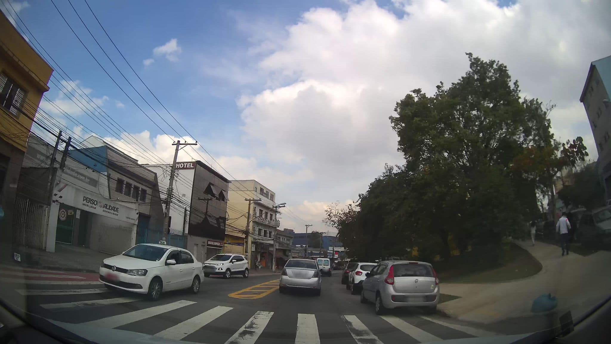 Street view near Champagne Hotel, Vila Maria — © marciosampaio (CC BY-SA · Mapillary)