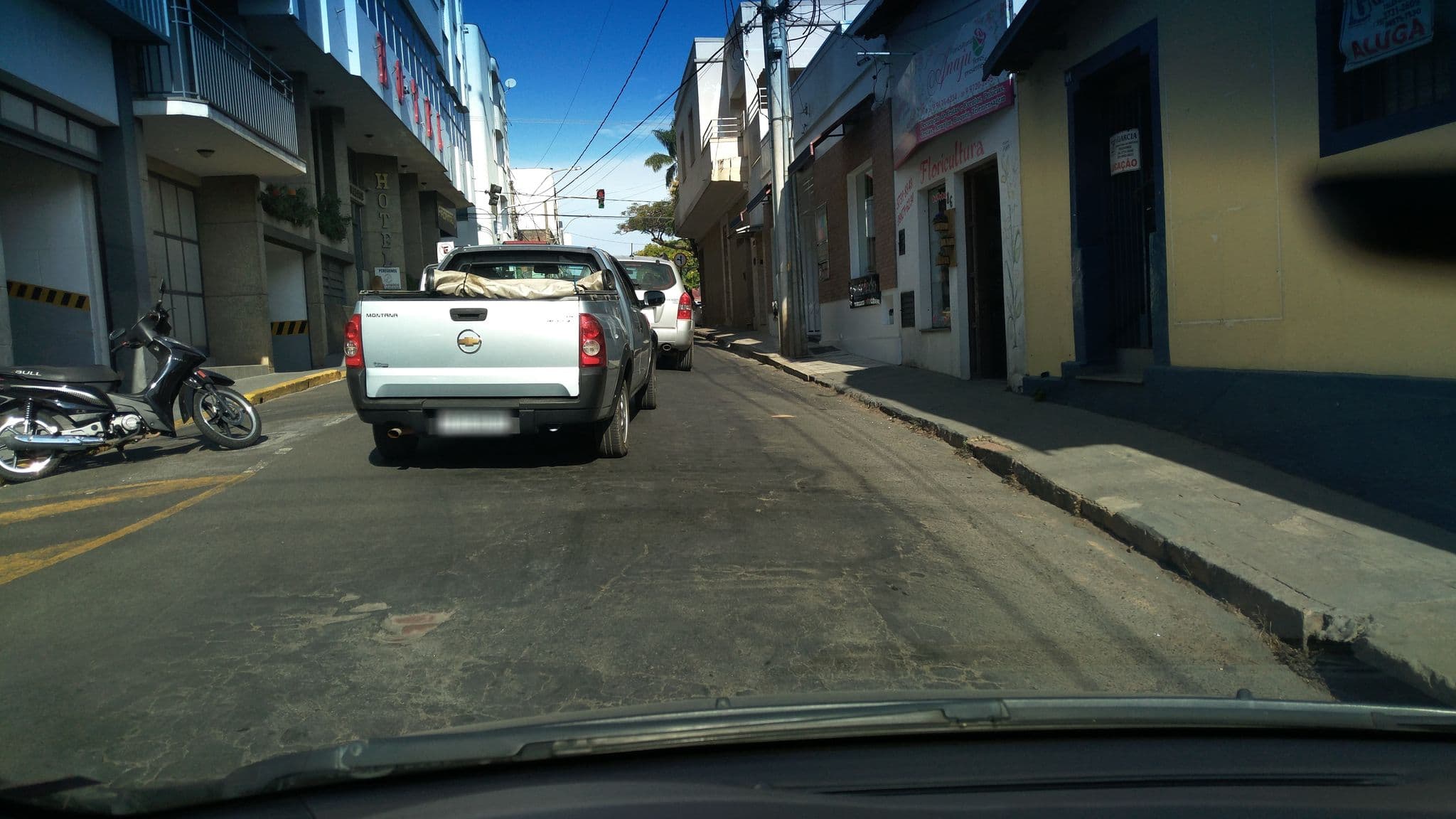 Street view near Andradas Palace Hotel, Andradas — © gerri_andrade (CC BY-SA · Mapillary)