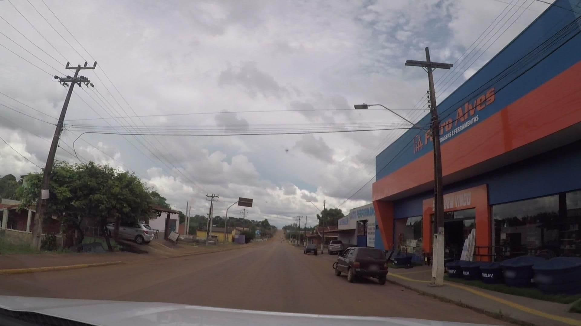 Street view near Hotel Machado, Espigão dOeste — © jaderbavaresco (CC BY-SA · Mapillary)