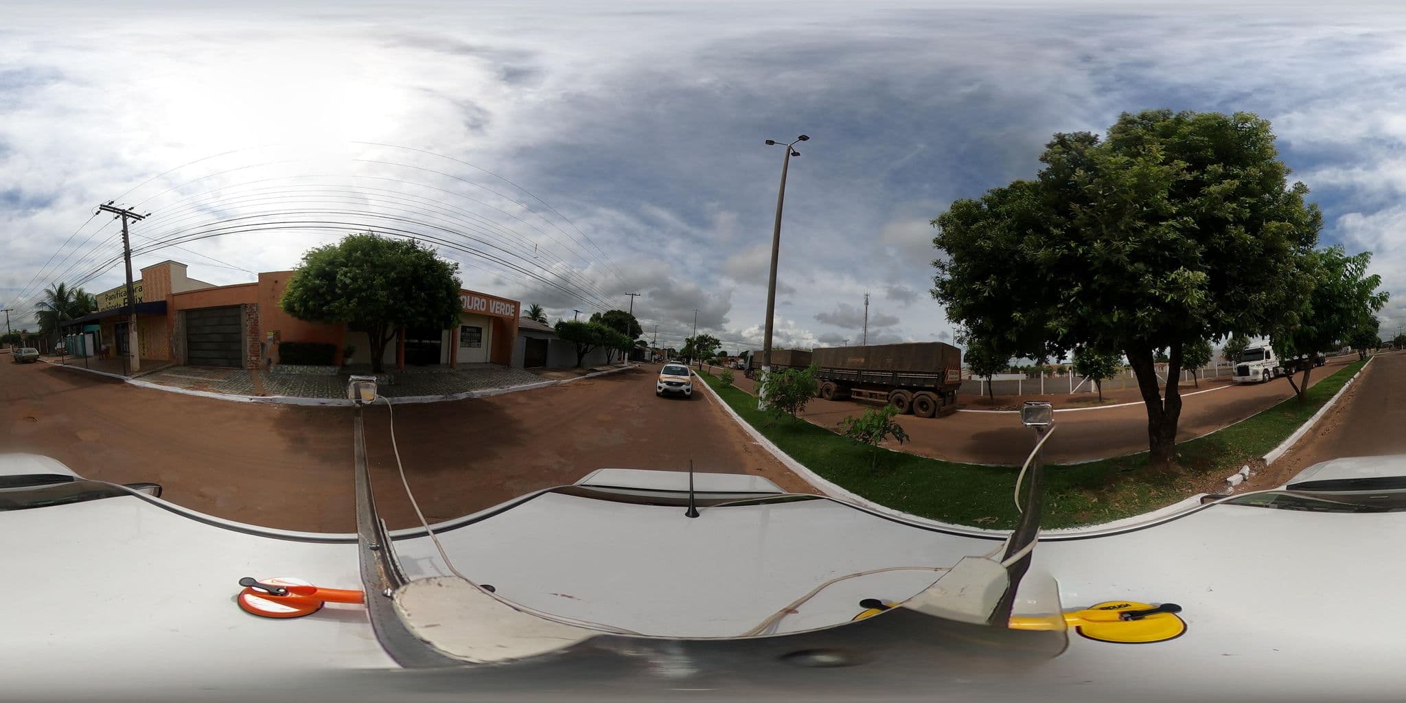 Street view near Hotel Ouro Verde, Nova Olímpia — © geocid (CC BY-SA · Mapillary)