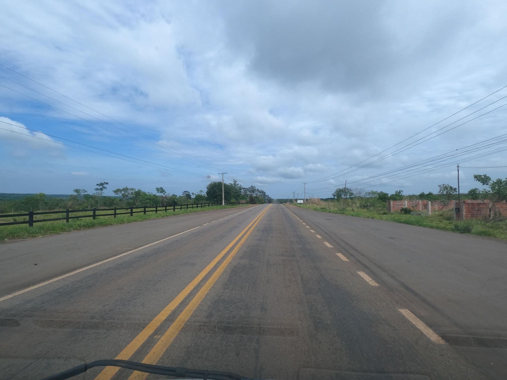 Street view near Pousada Boa Esperança, Chapada dos Guimarães — © MuitoAlemdasFronteiras (CC BY-SA · Mapillary)