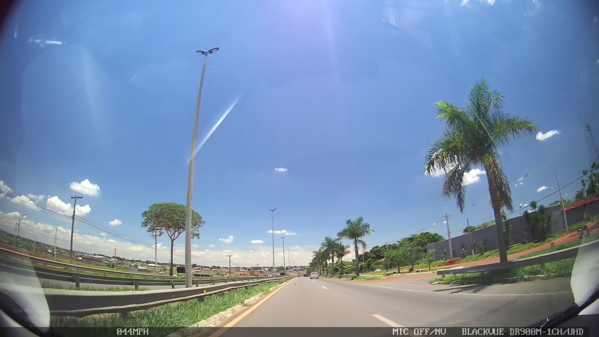 Street view near Hotel e Pousada Flamboyant, Trindade — © kaart_4 (CC BY-SA · Mapillary)