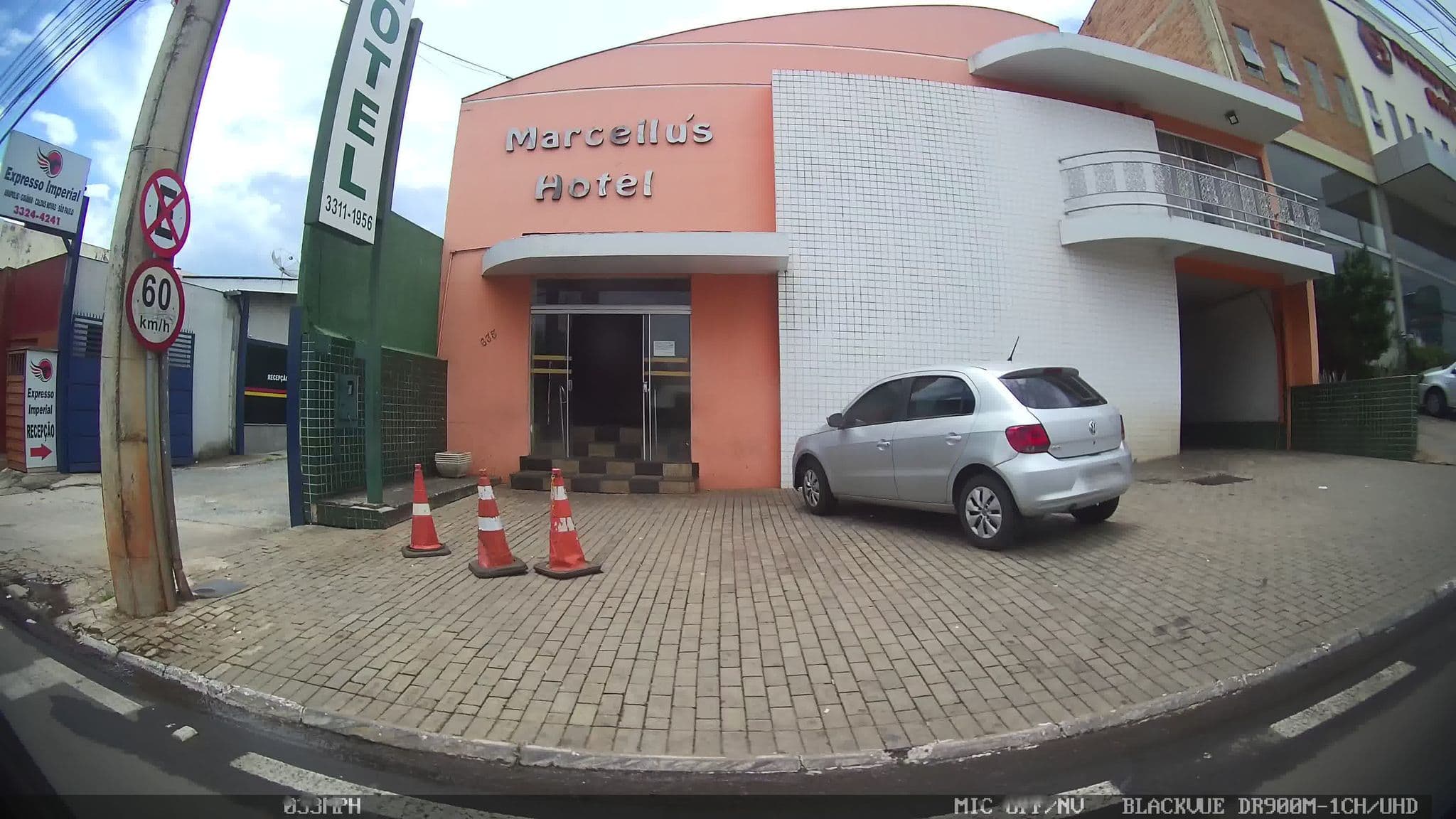 Street view near Marcellus Hotel, Anápolis — © kaart_4 (CC BY-SA · Mapillary)