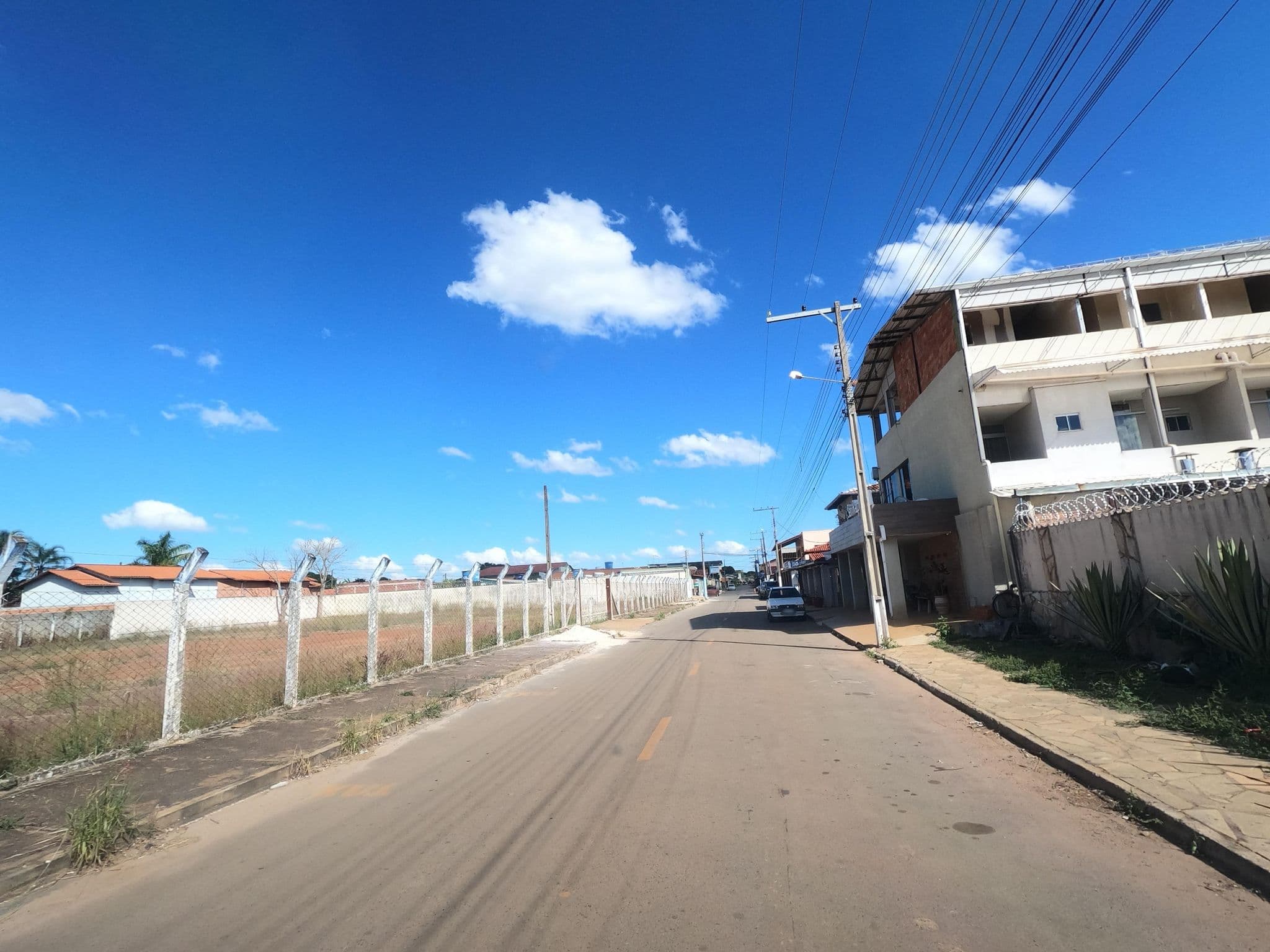 Street view near Hotel San Raphael, Abadiânia — © MuitoAlemdasFronteiras (CC BY-SA · Mapillary)