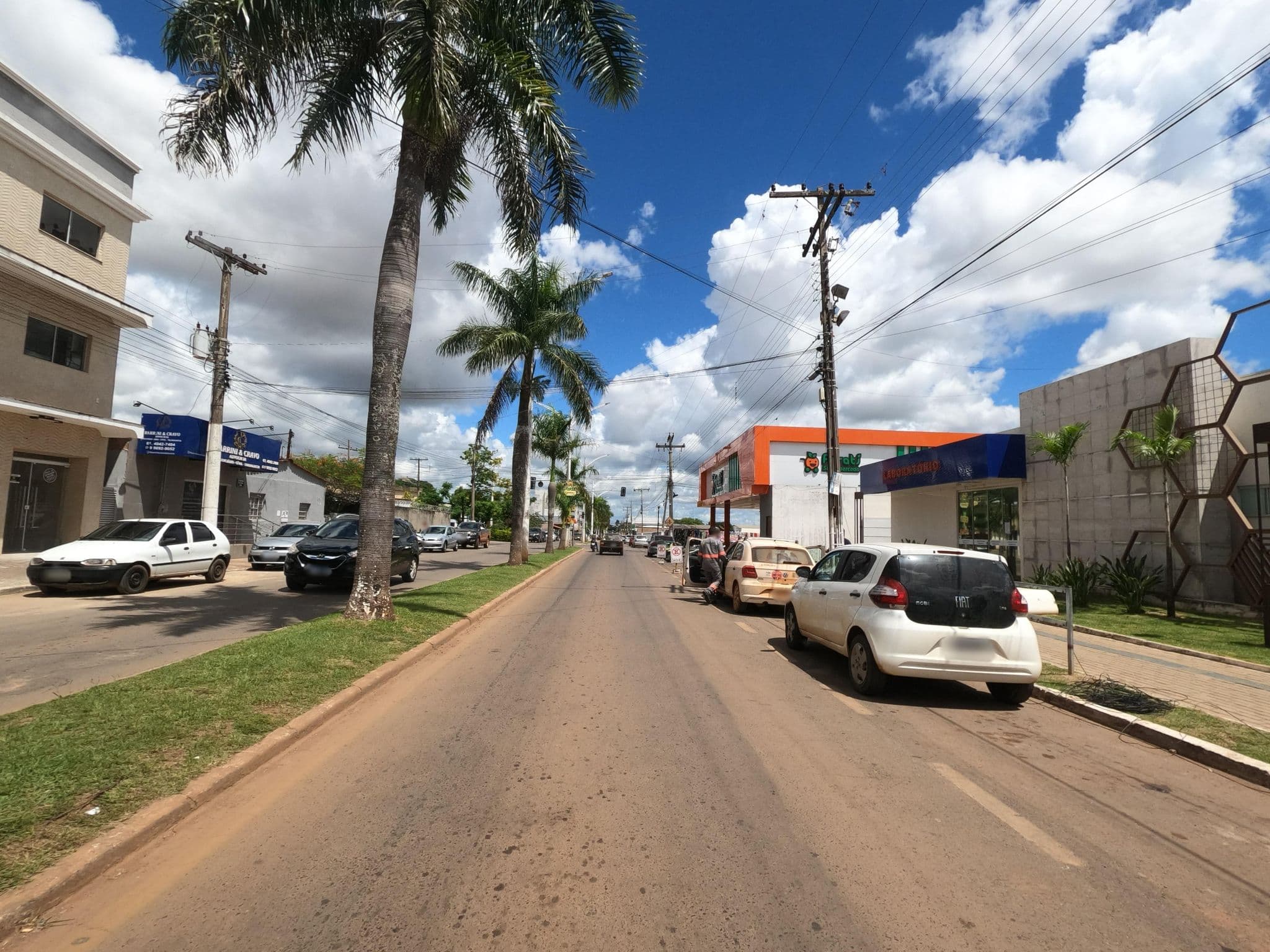 Street view near Avenida Palace Hotel, Cristalina — © MuitoAlemdasFronteiras (CC BY-SA · Mapillary)