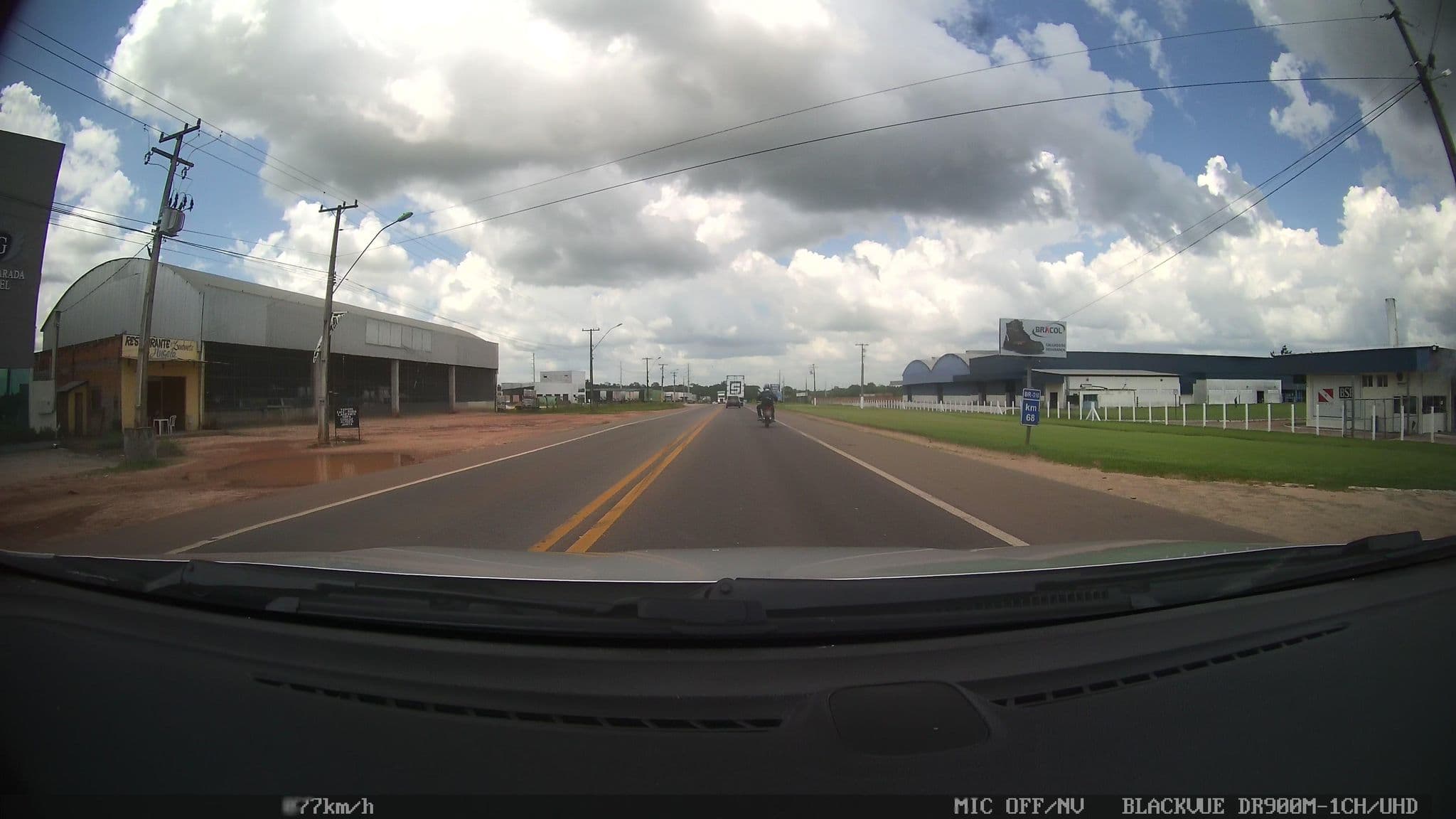 Street view near Gran Parada Hotel, Castanhal — © kaart_2 (CC BY-SA · Mapillary)