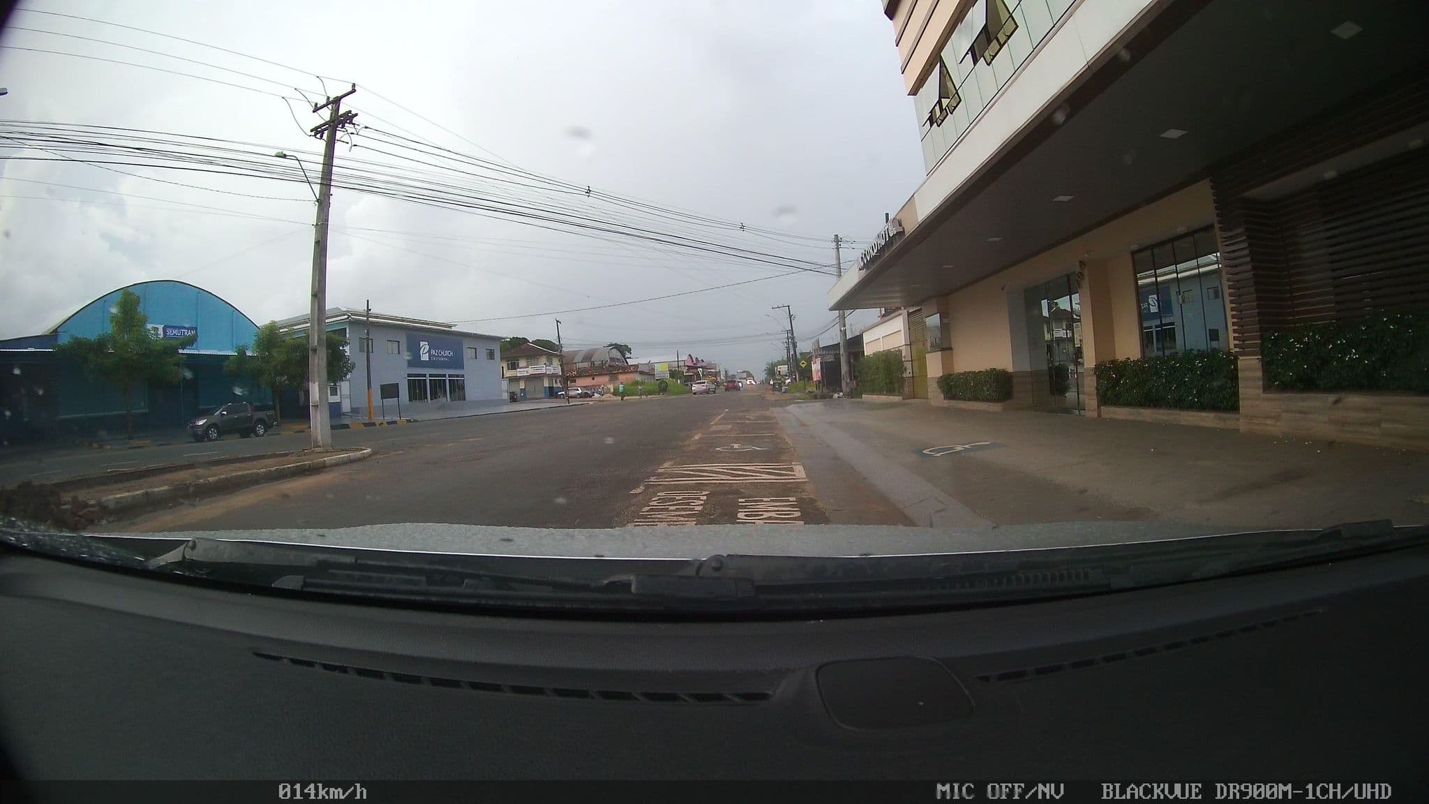 Street view near Accord Hotel, Castanhal — © kaart_2 (CC BY-SA · Mapillary)