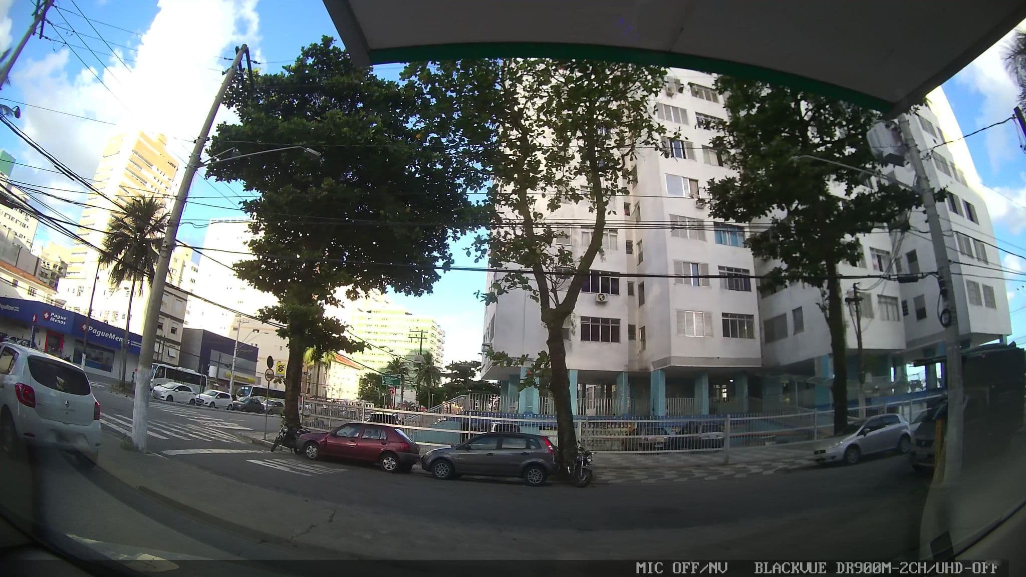 Street view near Hotel Chateaux, São Vicente — © marciosampaio (CC BY-SA · Mapillary)