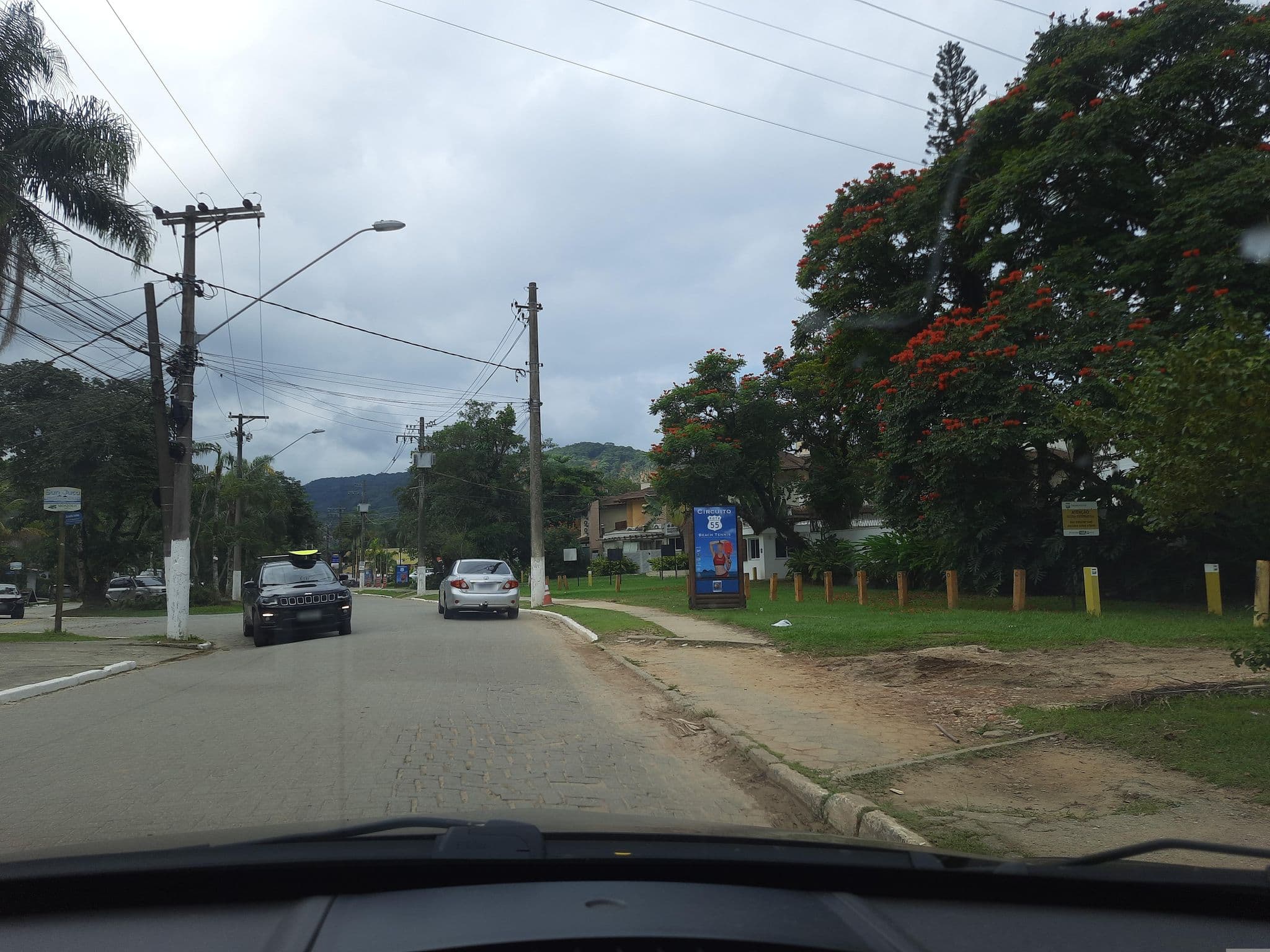 Street view near Pousada Etoile, Salesópolis — © alemenezes (CC BY-SA · Mapillary)