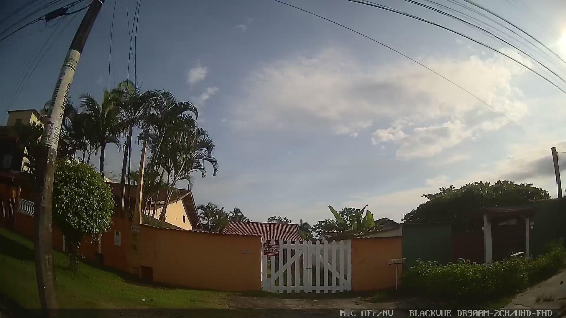 Street view near Pousada Aladdin, Bertioga — © marciosampaio (CC BY-SA · Mapillary)