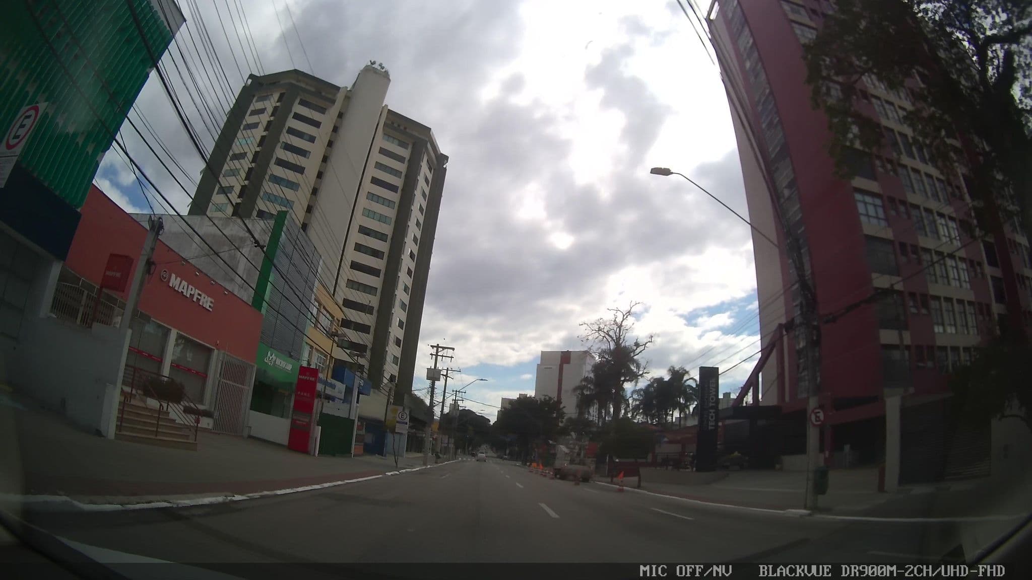 Street view near Hotel O Globo, São José dos Campos — © yaf1 (CC BY-SA · Mapillary)