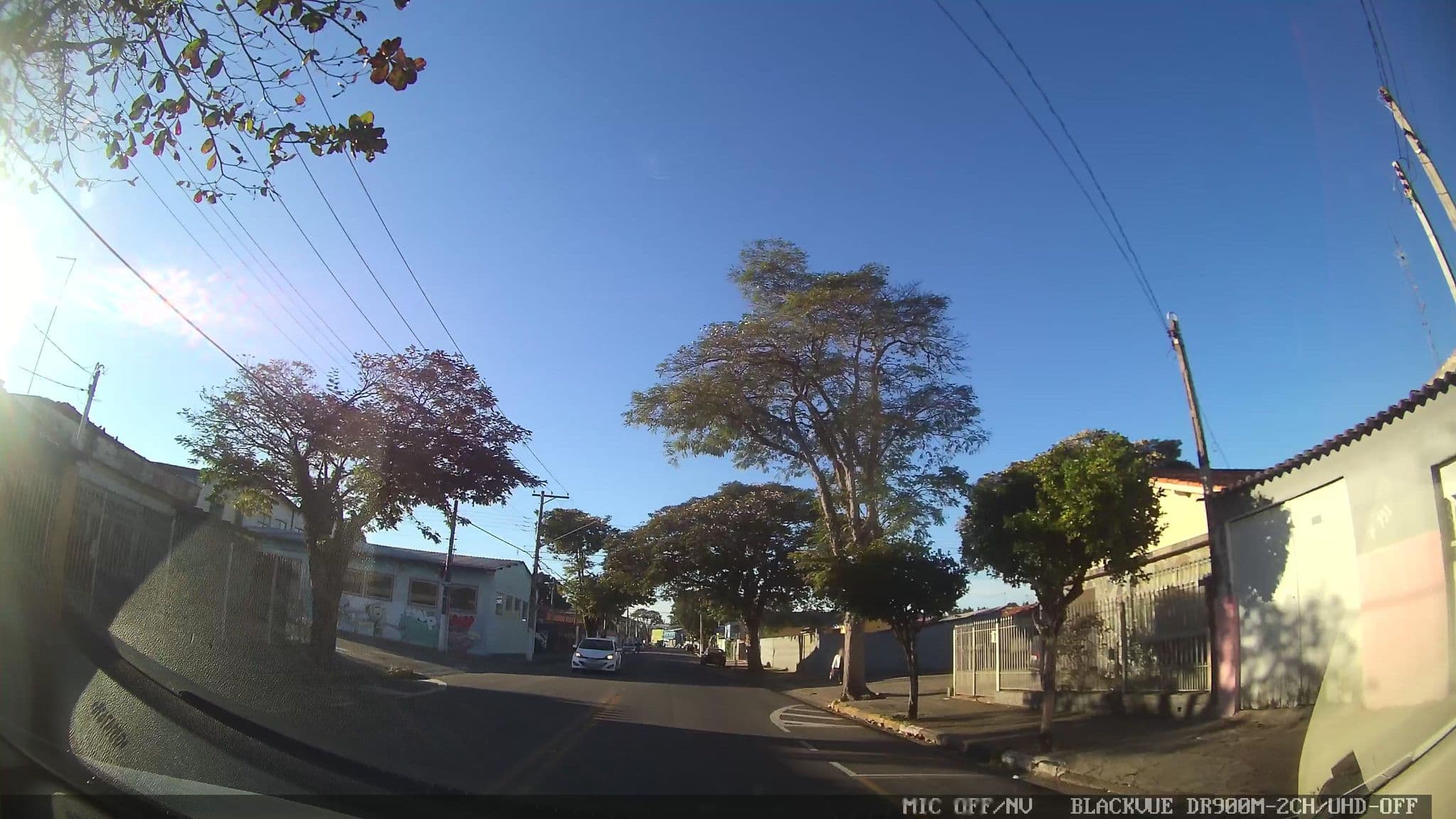 Street view near Flower Motel, Jacareí — © yaf1 (CC BY-SA · Mapillary)