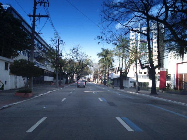 Street view near cafe da manha dan inn, São José dos Campos — © pingflood (CC BY-SA · Mapillary)