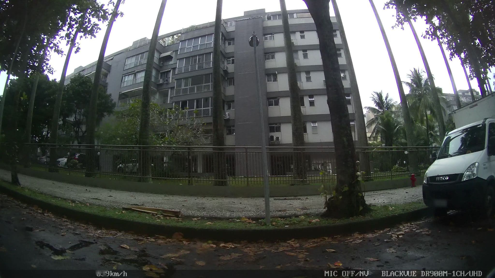 Street view near Rooftop Ottero's, Barra da Tijuca — © kaart_1 (CC BY-SA · Mapillary)
