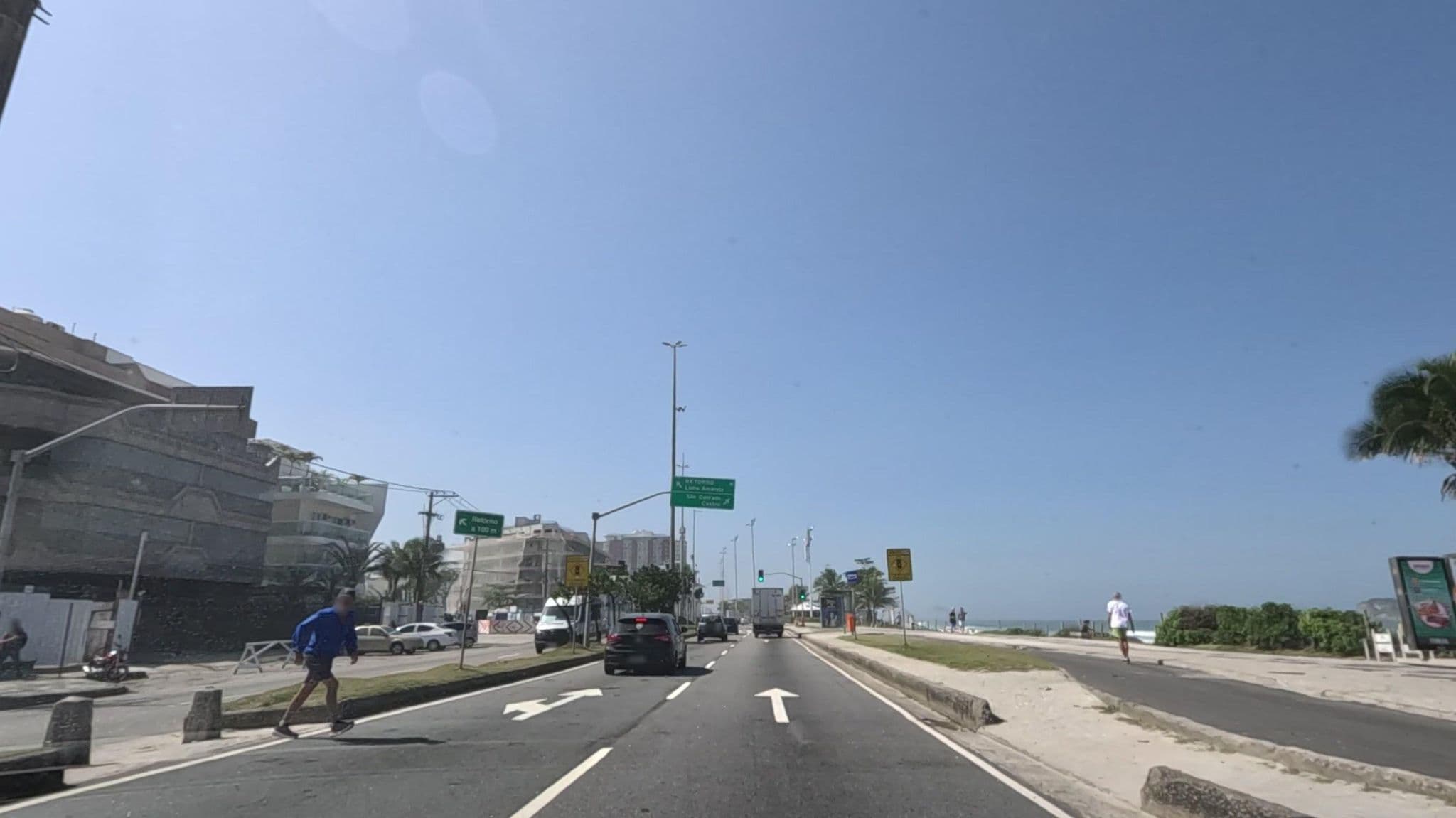 Street view near Typo Hotels Barra Da Tijuca, São Conrado — © enzostana (CC BY-SA · Mapillary)