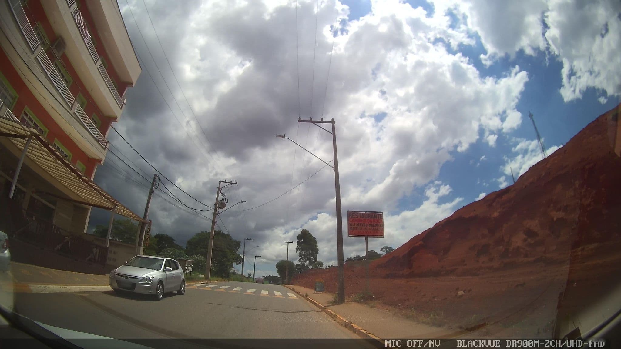 Street view near Rama Nat Estancia Naturista, Extrema — © marciosampaio (CC BY-SA · Mapillary)