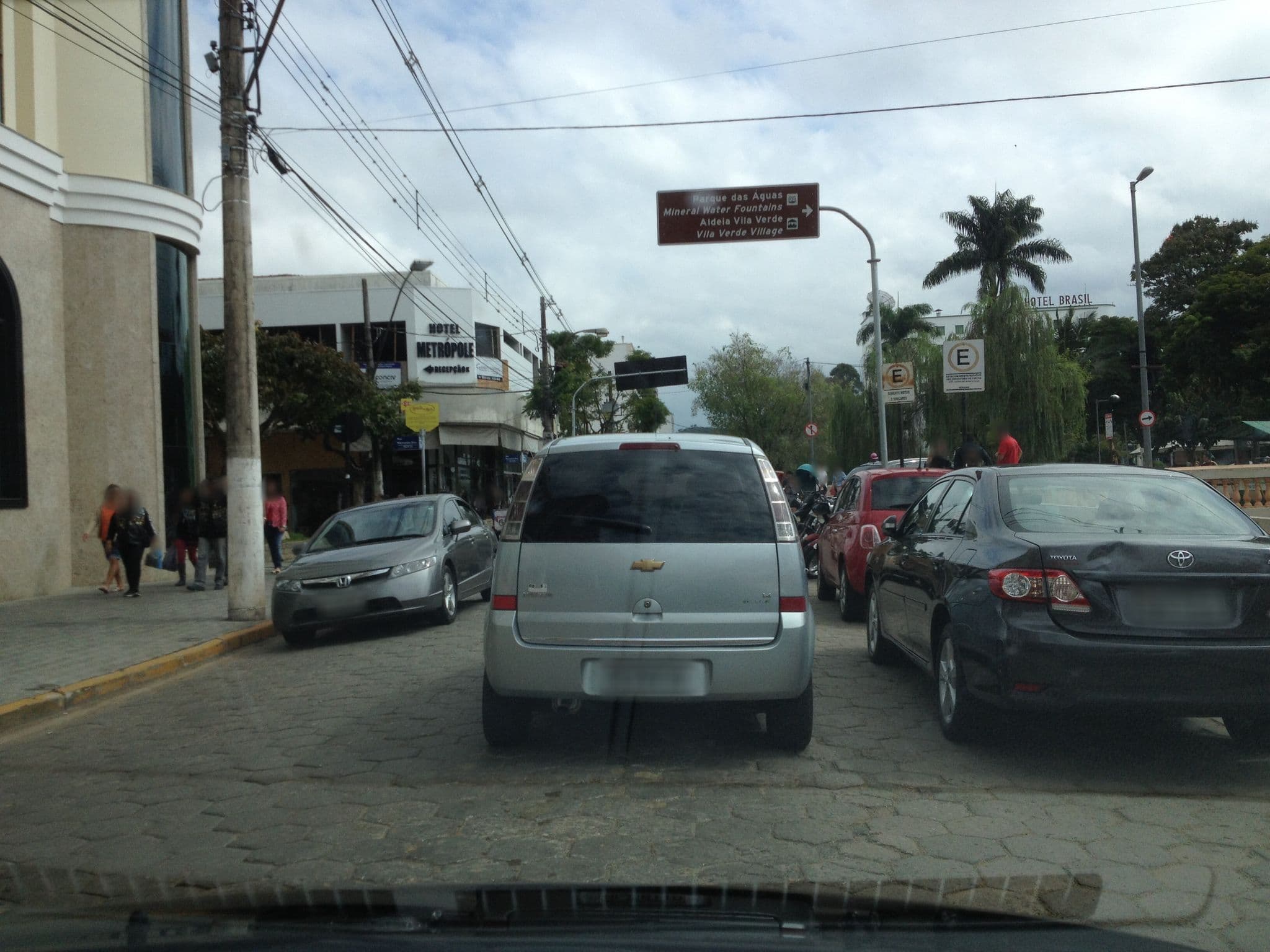 Street view near Palace Hotel Lambari, São Lourenço — © jglacerda (CC BY-SA · Mapillary)