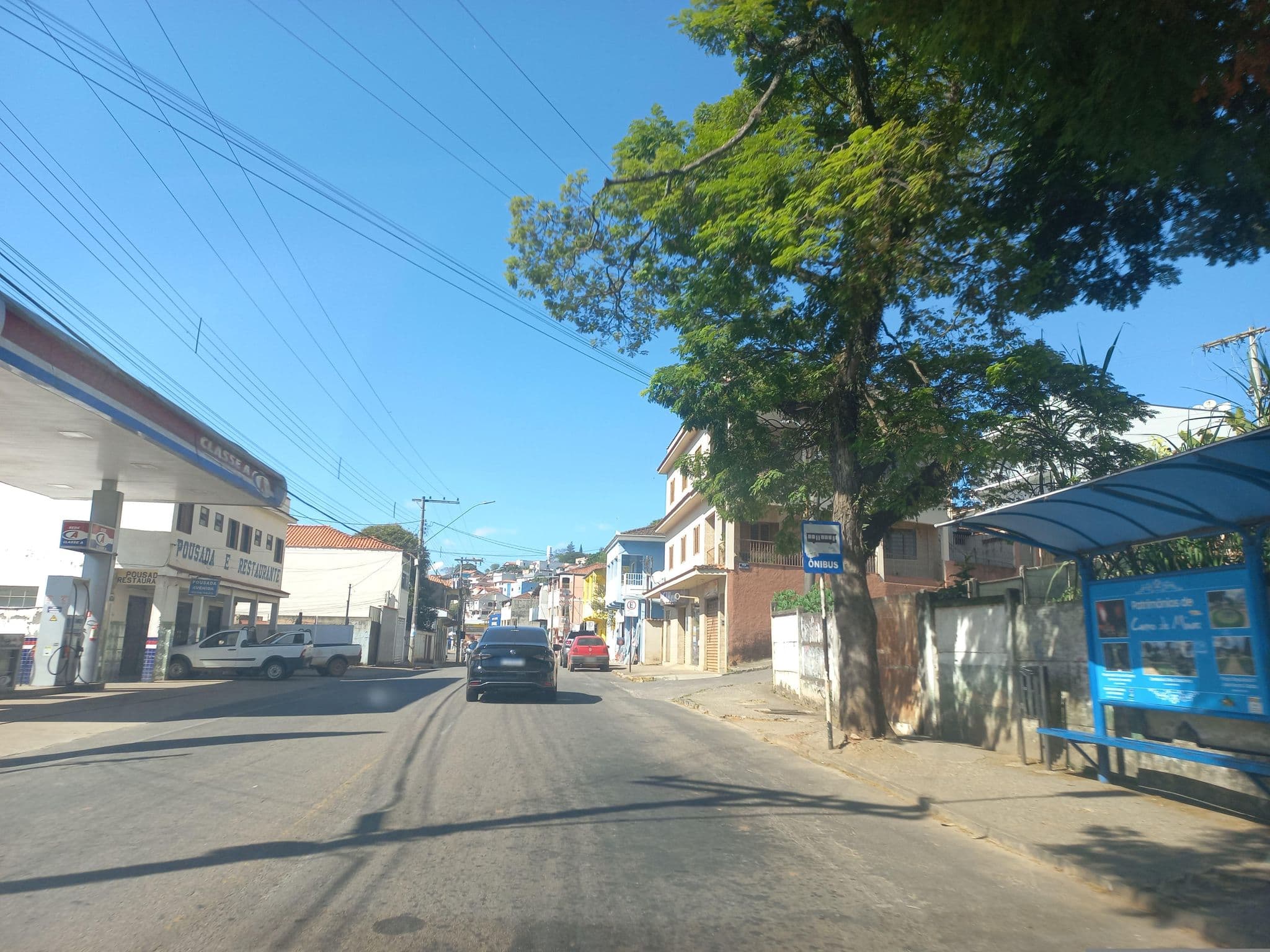 Street view near Pousada e Restaurante Avenida, Carmo de Minas — © and_eng (CC BY-SA · Mapillary)