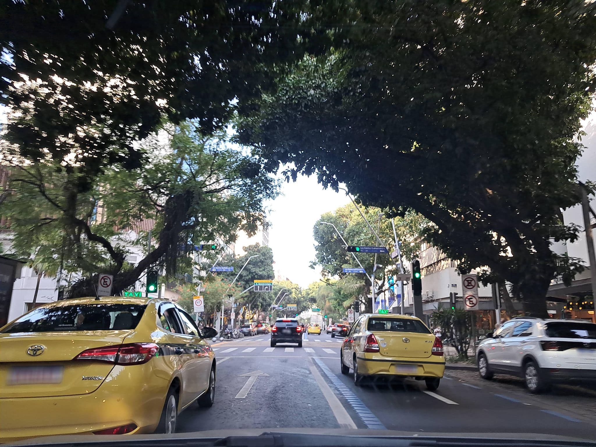 Street view near Leblon Ocean Hotel Residência, Leblon — © Malu25 (CC BY-SA · Mapillary)