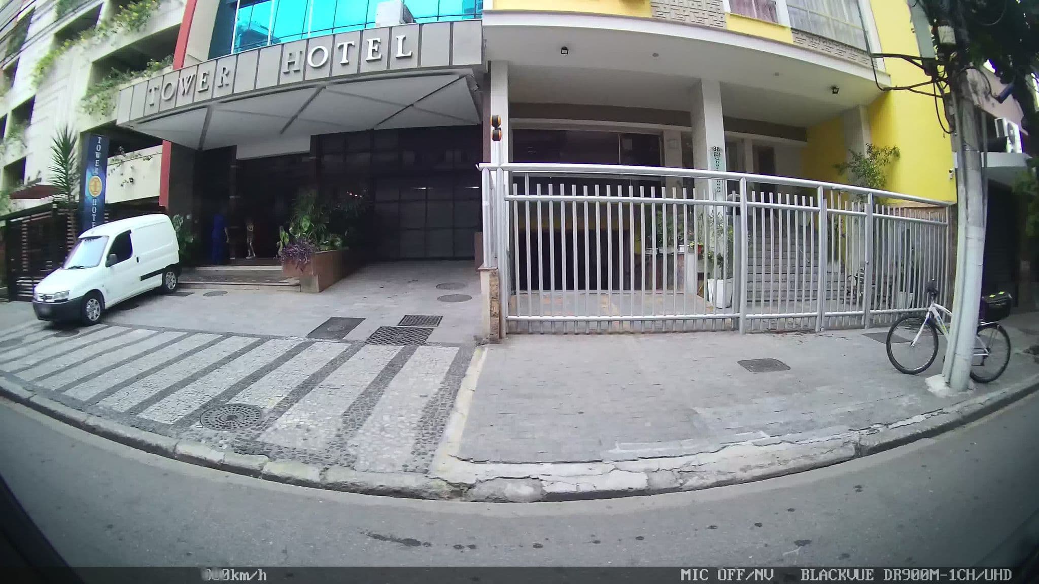 Street view near Best Western Plus Icaraí Design Hotel, Niterói — © kaart_2 (CC BY-SA · Mapillary)