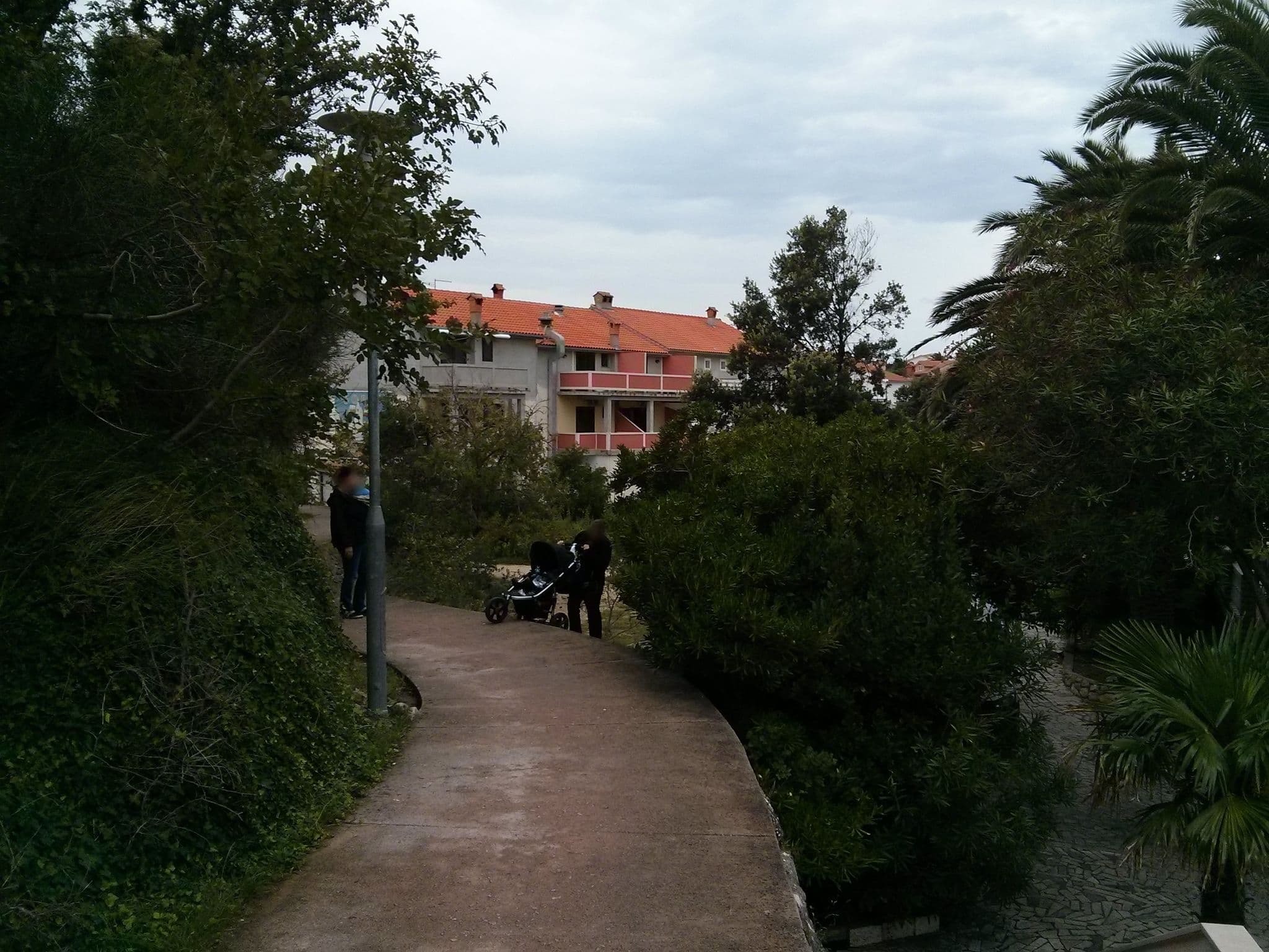 Street view near Tina, Palit — © smon (CC BY-SA · Mapillary)