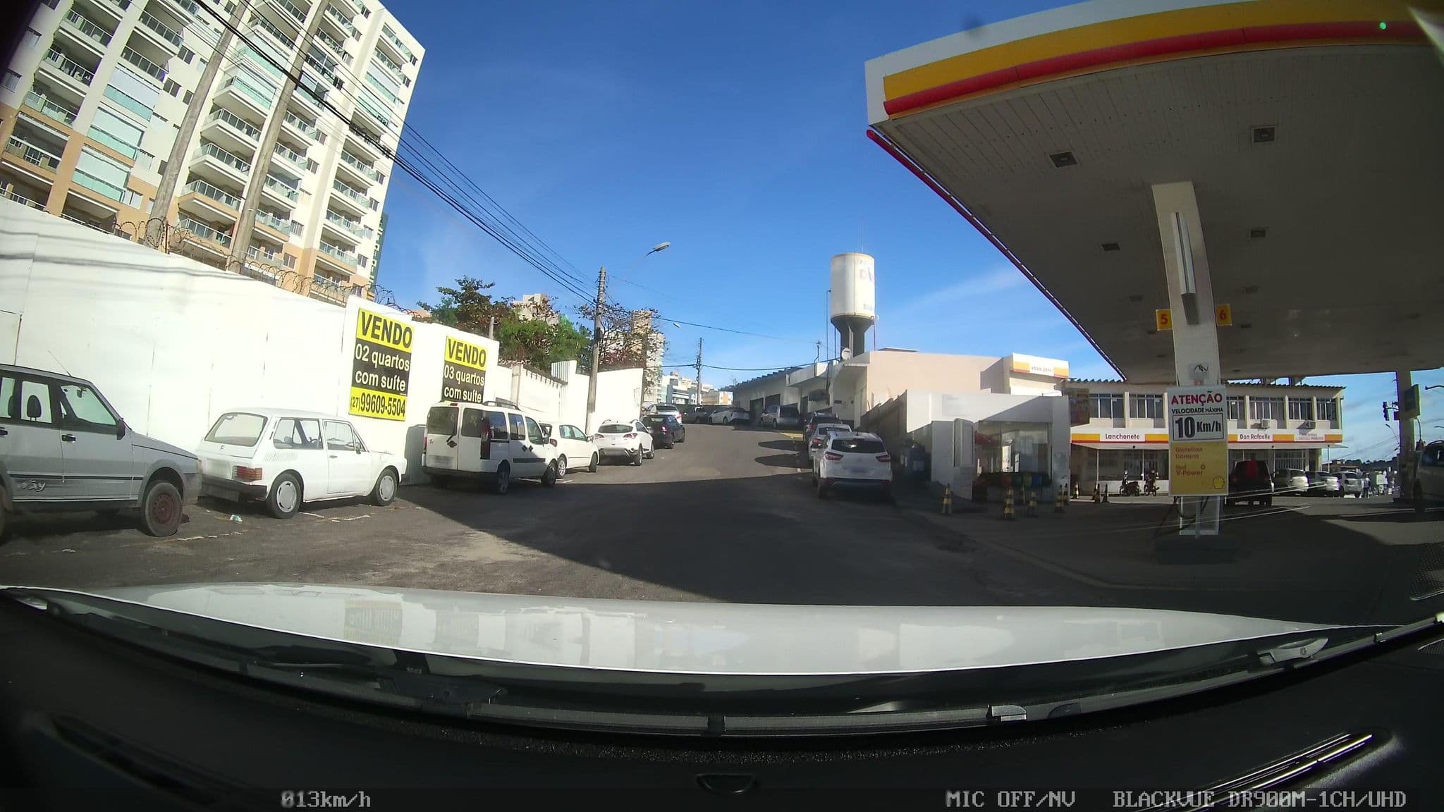 Street view near Hotel Dino, Guarapari — © kaart_2 (CC BY-SA · Mapillary)