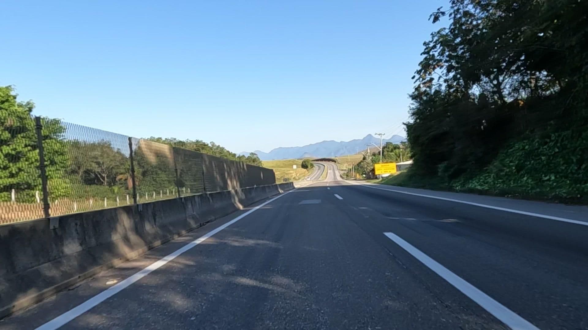 Street view near hotel santa luzia, Quissamã — © HOUER (CC BY-SA · Mapillary)