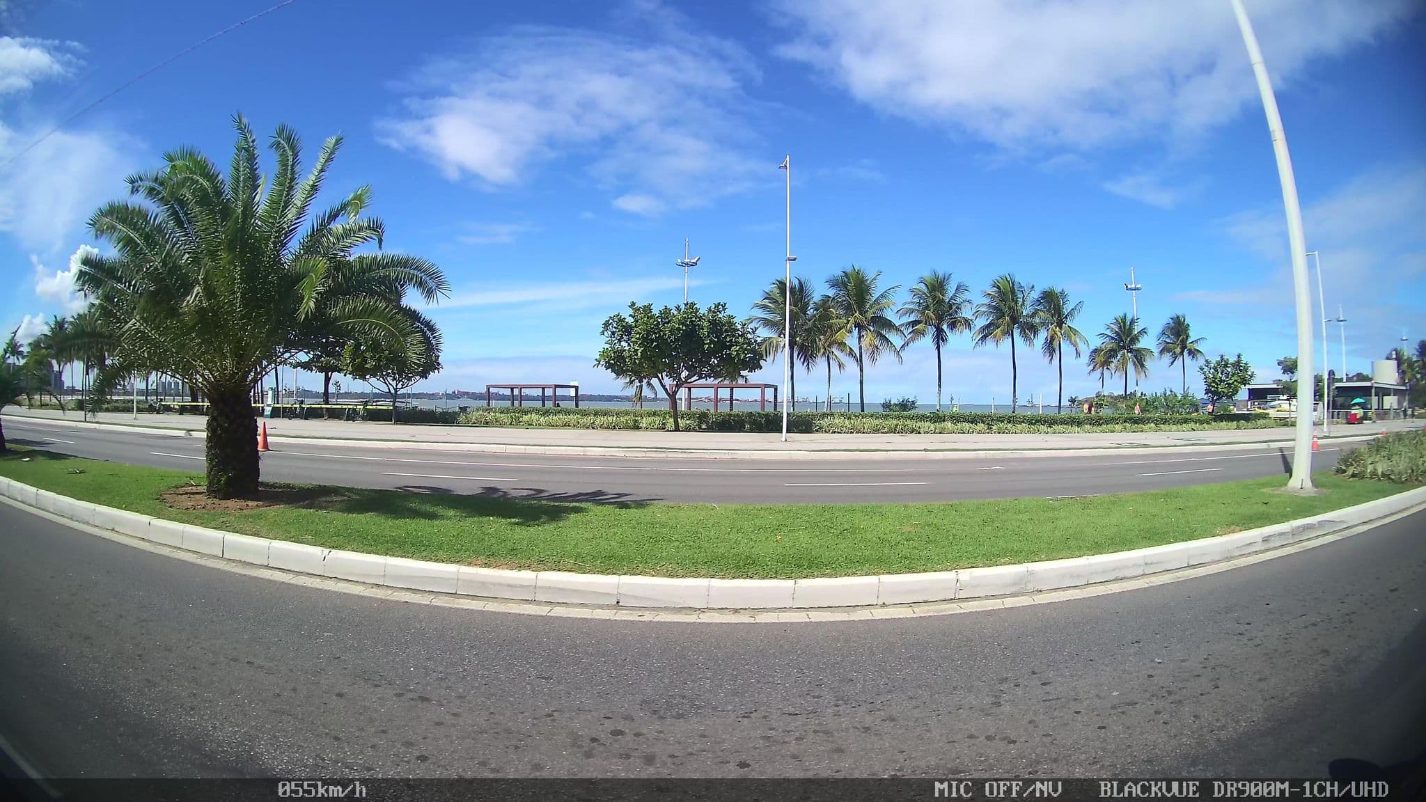 Street view near IC Píer Vitória, Vila Velha — © kaart_2 (CC BY-SA · Mapillary)