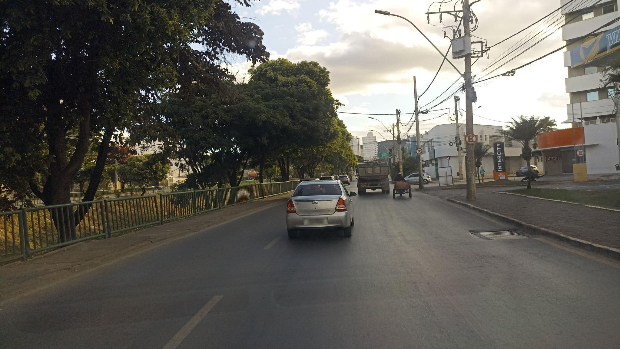 Street view near Sesc Pousada de Montes Claros, Montes Claros — © MuitoAlemdasFronteiras (CC BY-SA · Mapillary)
