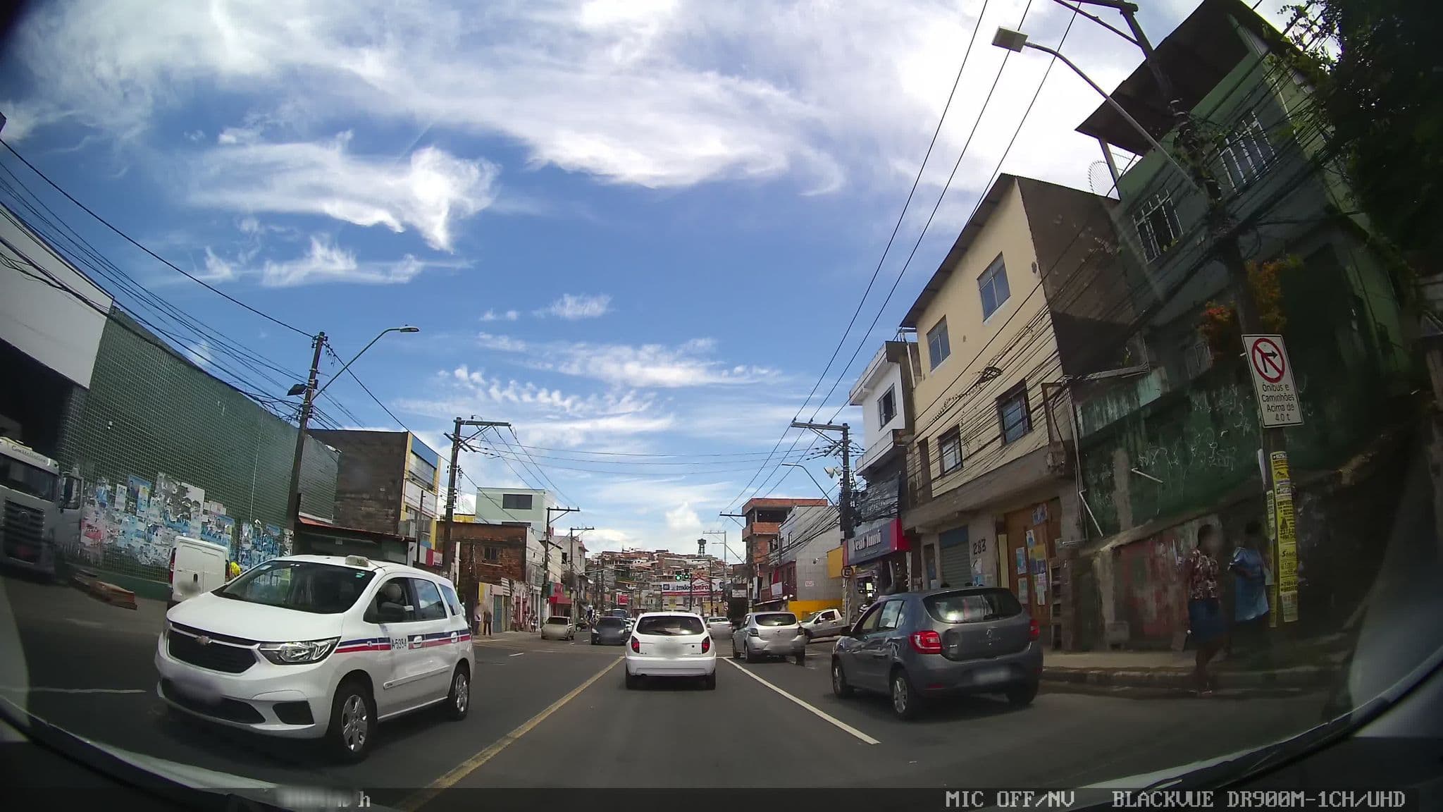 Street view near Hotel Sol Victoria Marine, Salvador — © kaart_2 (CC BY-SA · Mapillary)