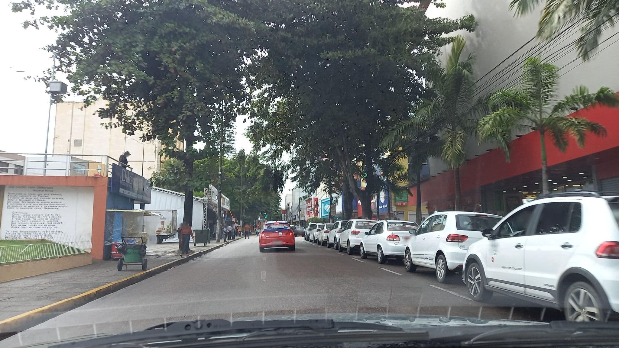 Street view near Hotel Azevedo III, Garanhuns — © raphaelmirc (CC BY-SA · Mapillary)