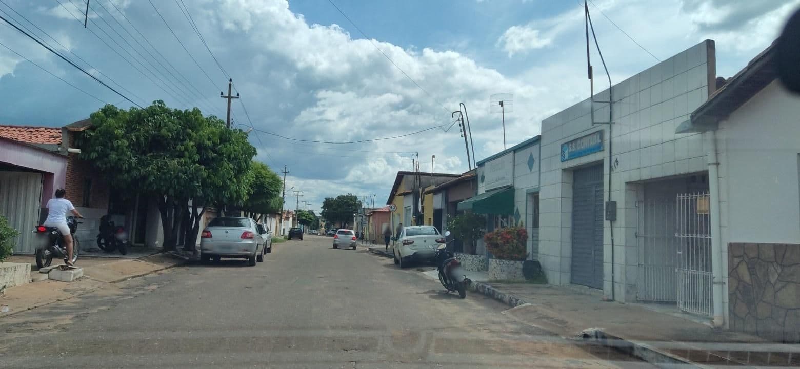 Street view near Motel e Pousada Scorpions, Valença do Piauí — © felipedantas (CC BY-SA · Mapillary)