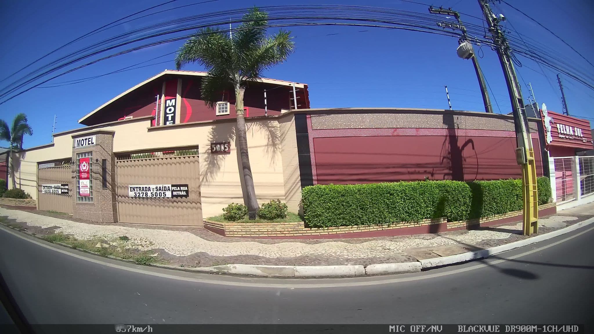 Street view near Motel Bali, Eusébio — © kaart_1 (CC BY-SA · Mapillary)