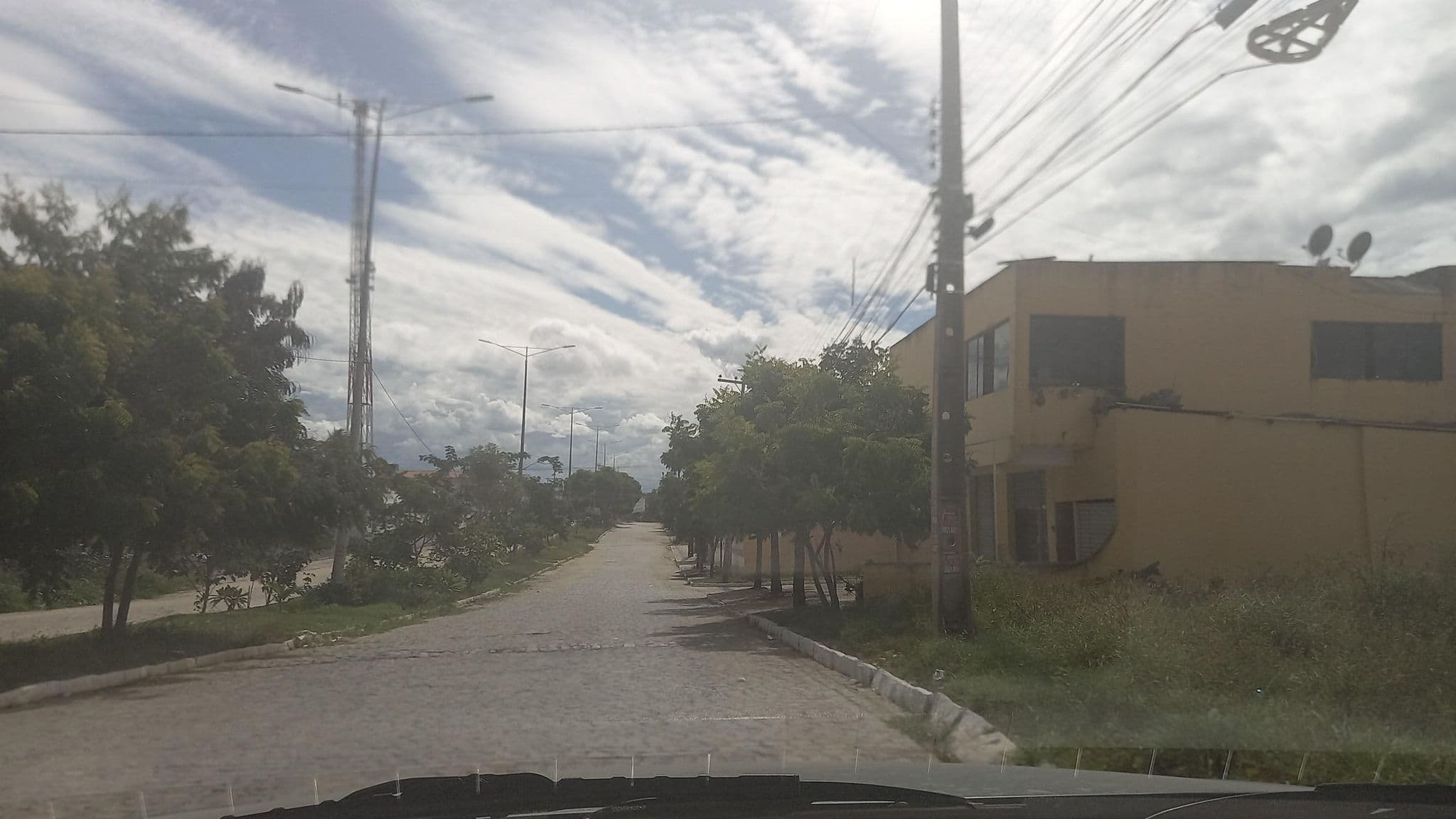 Street view near Villa Rica Hotel, Caruaru — © raphaelmirc (CC BY-SA · Mapillary)