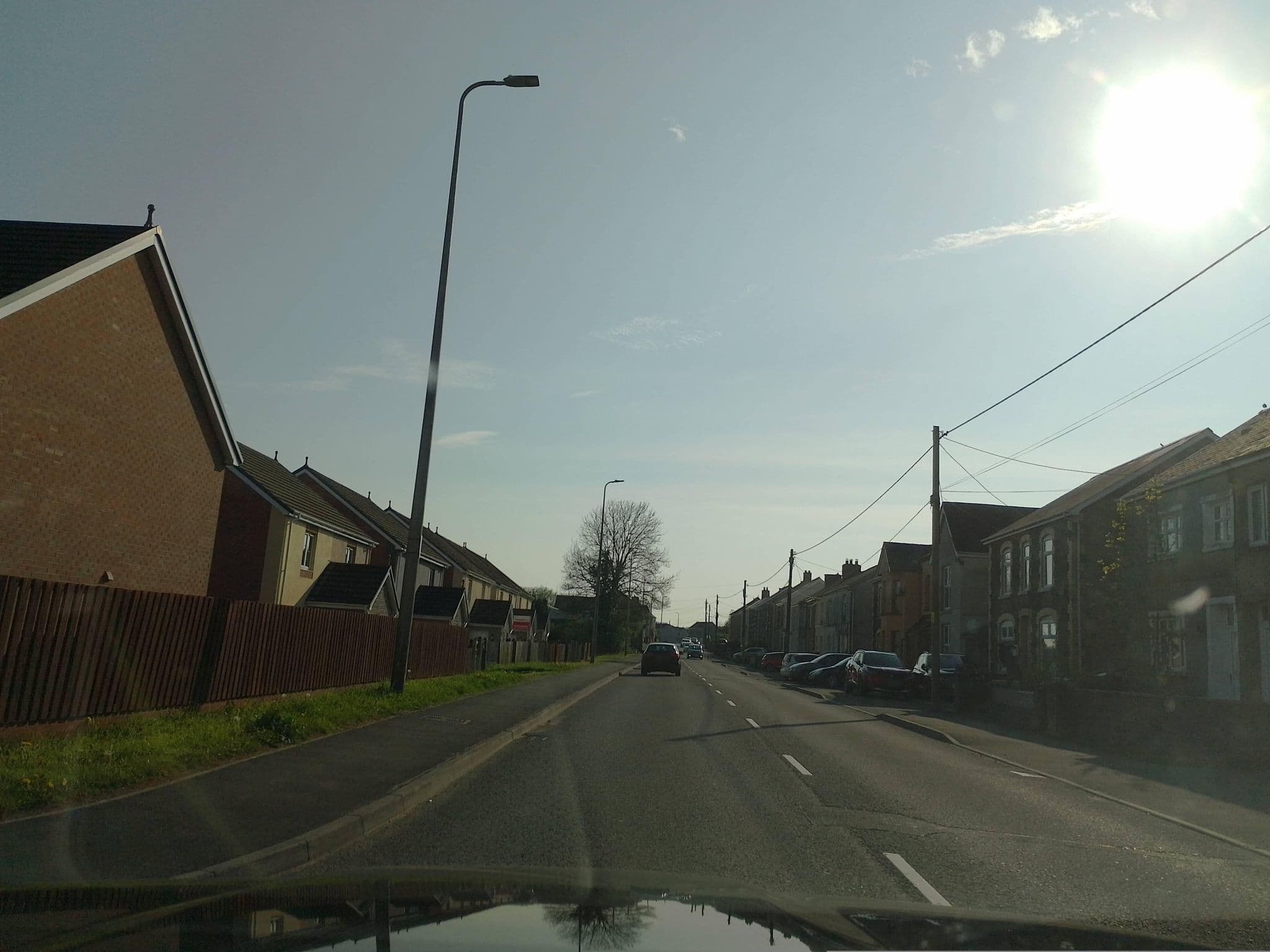 Street view near Golden Lion Hotel, Tycroes — © laye (CC BY-SA · Mapillary)