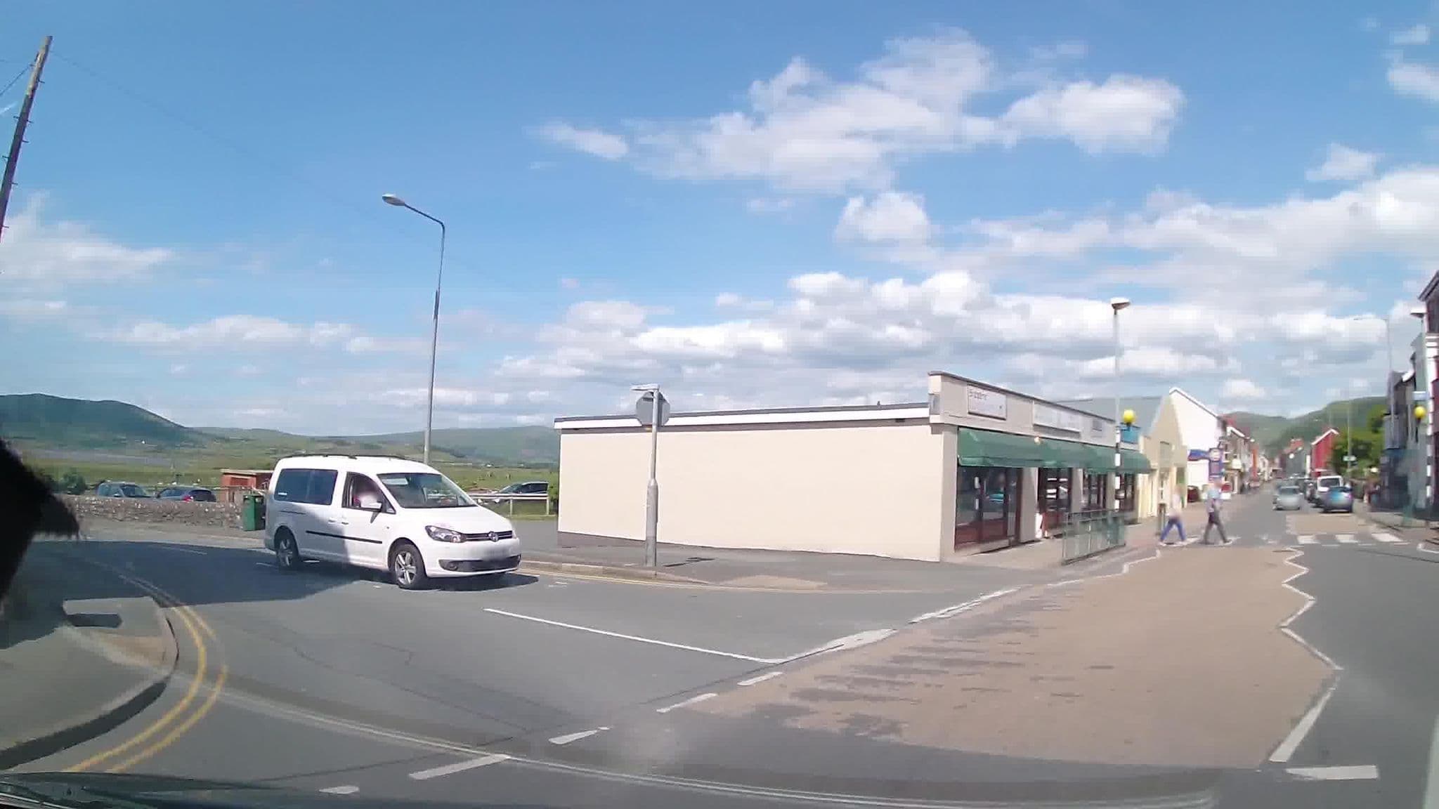 Street view near Preswylfa Guest House, Tywyn — © trigpoint (CC BY-SA · Mapillary)