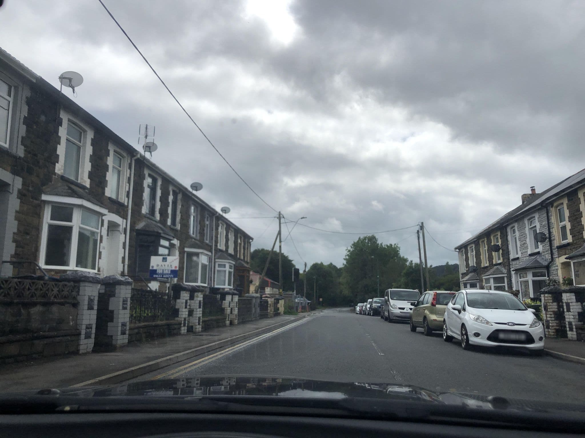 Street view near New Griffin Hotel Limited, Cwmtillery — © laye (CC BY-SA · Mapillary)