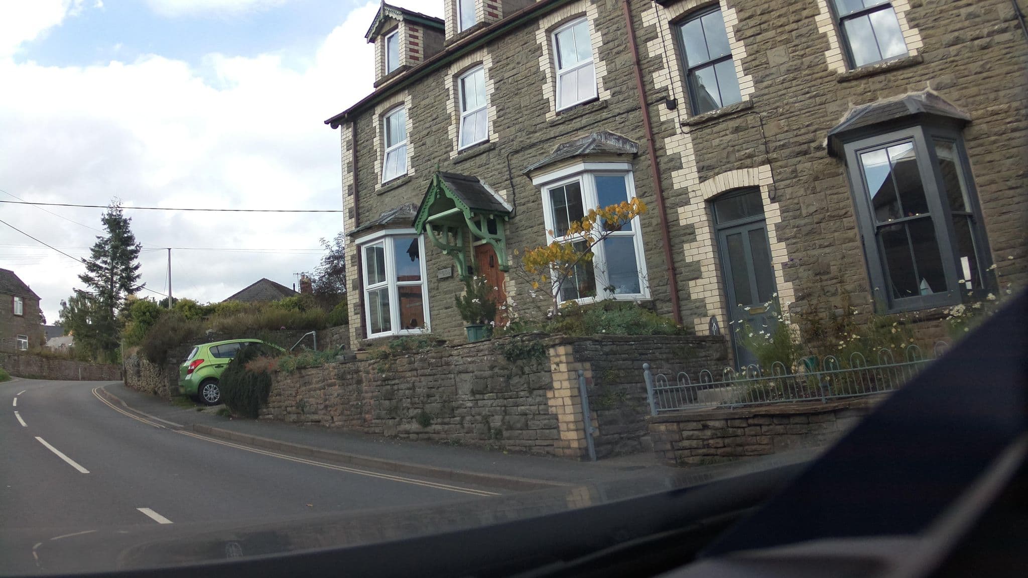 Street view near Baskerville Hall Hotel, Talgarth — © southglos (CC BY-SA · Mapillary)