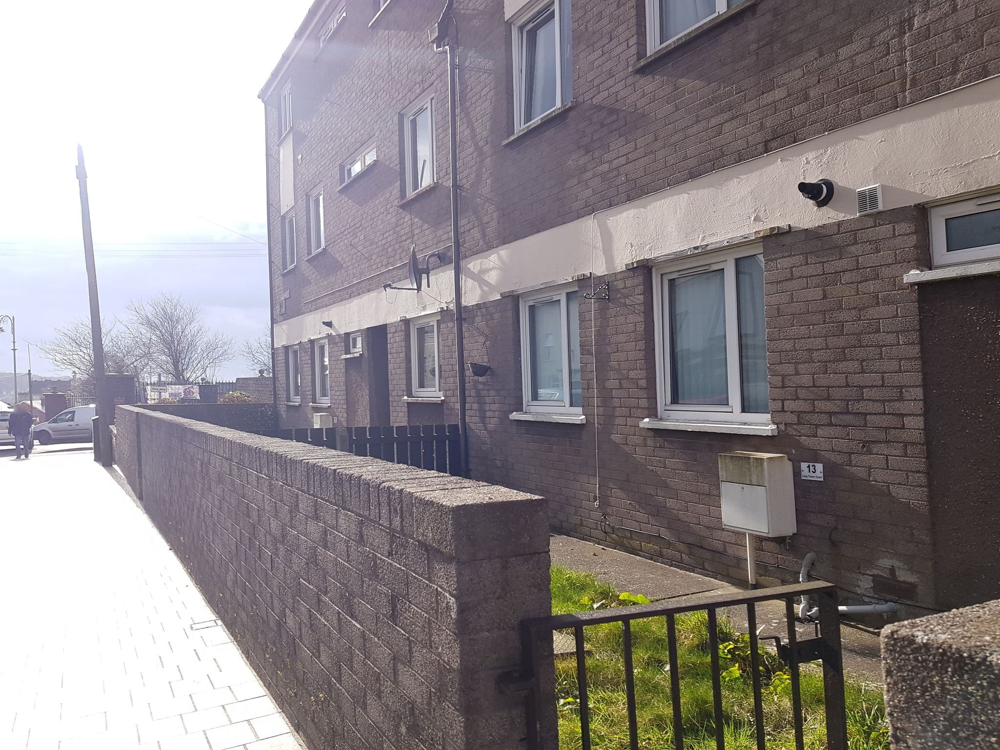 Street view near Palace Street Apartments, Londonderry County Borough — © matthewitt (CC BY-SA · Mapillary)